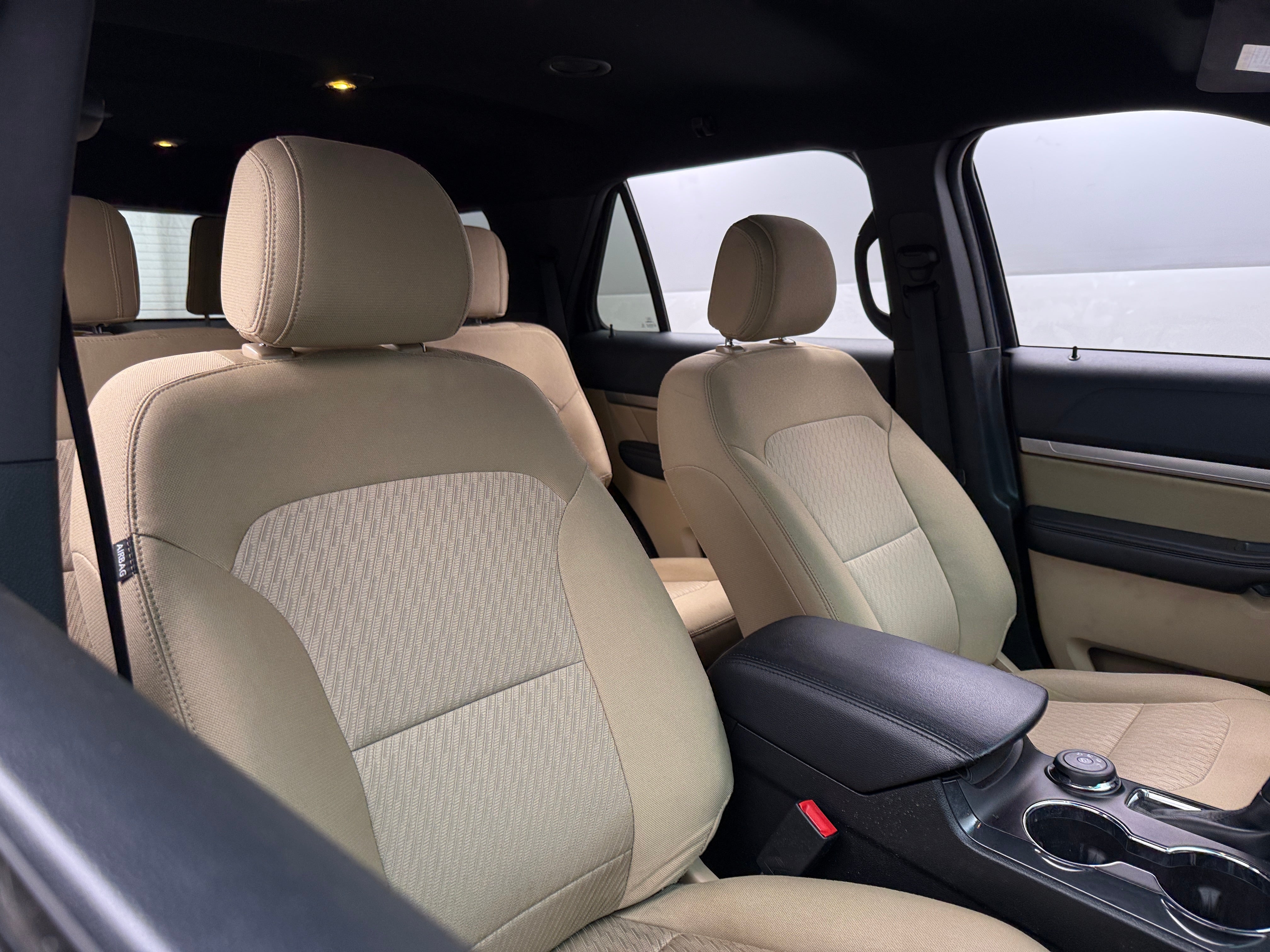 2016 Ford Explorer Base 2