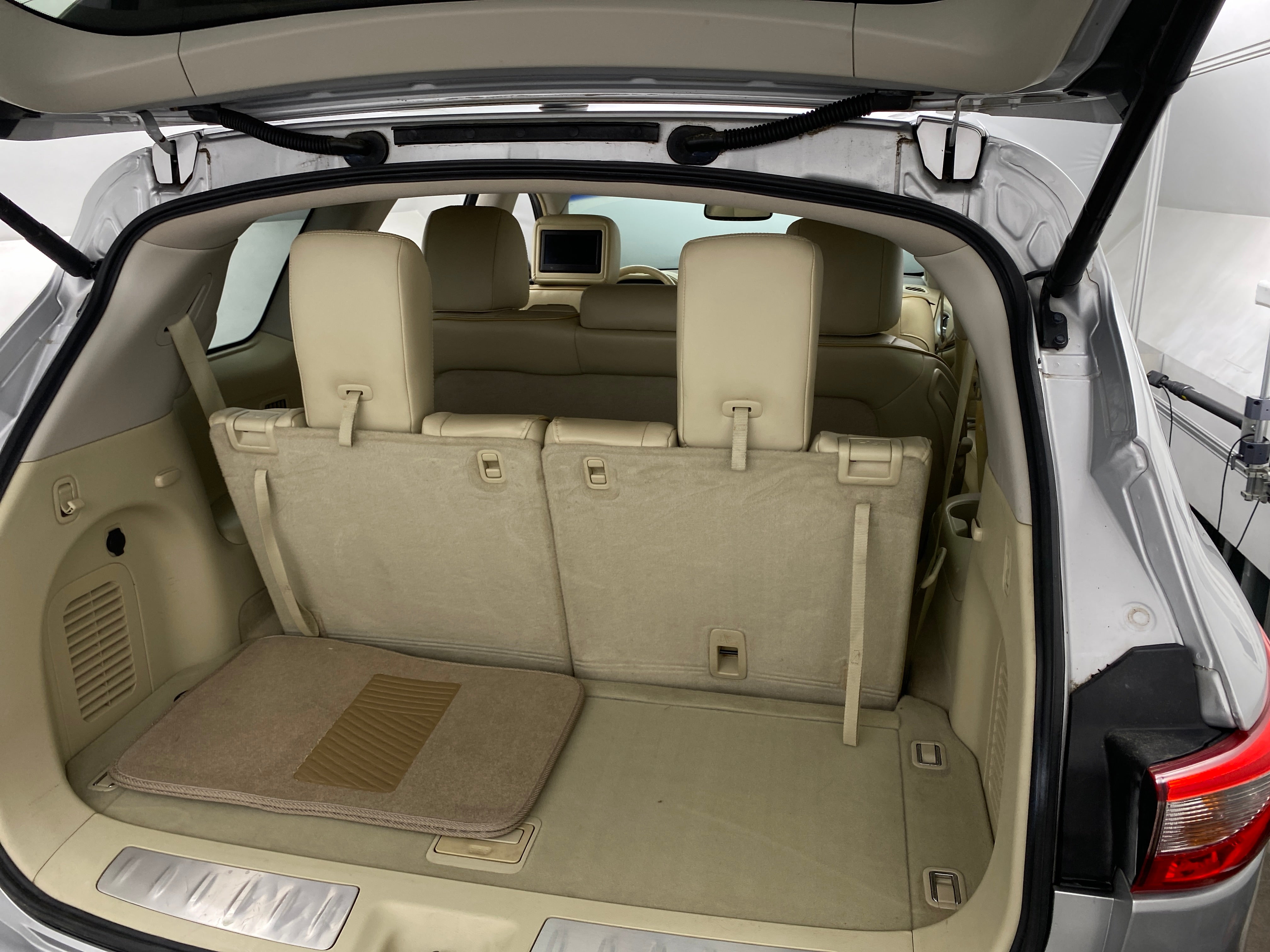 2013 INFINITI JX35  5