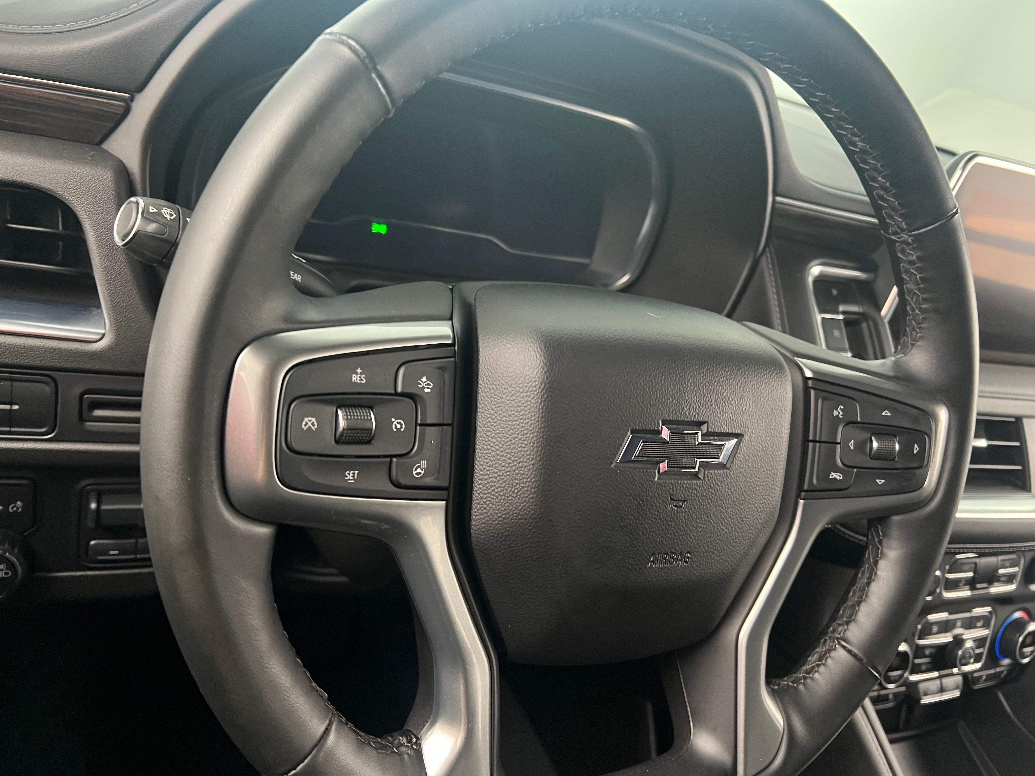 2024 Chevrolet Suburban Z71 4