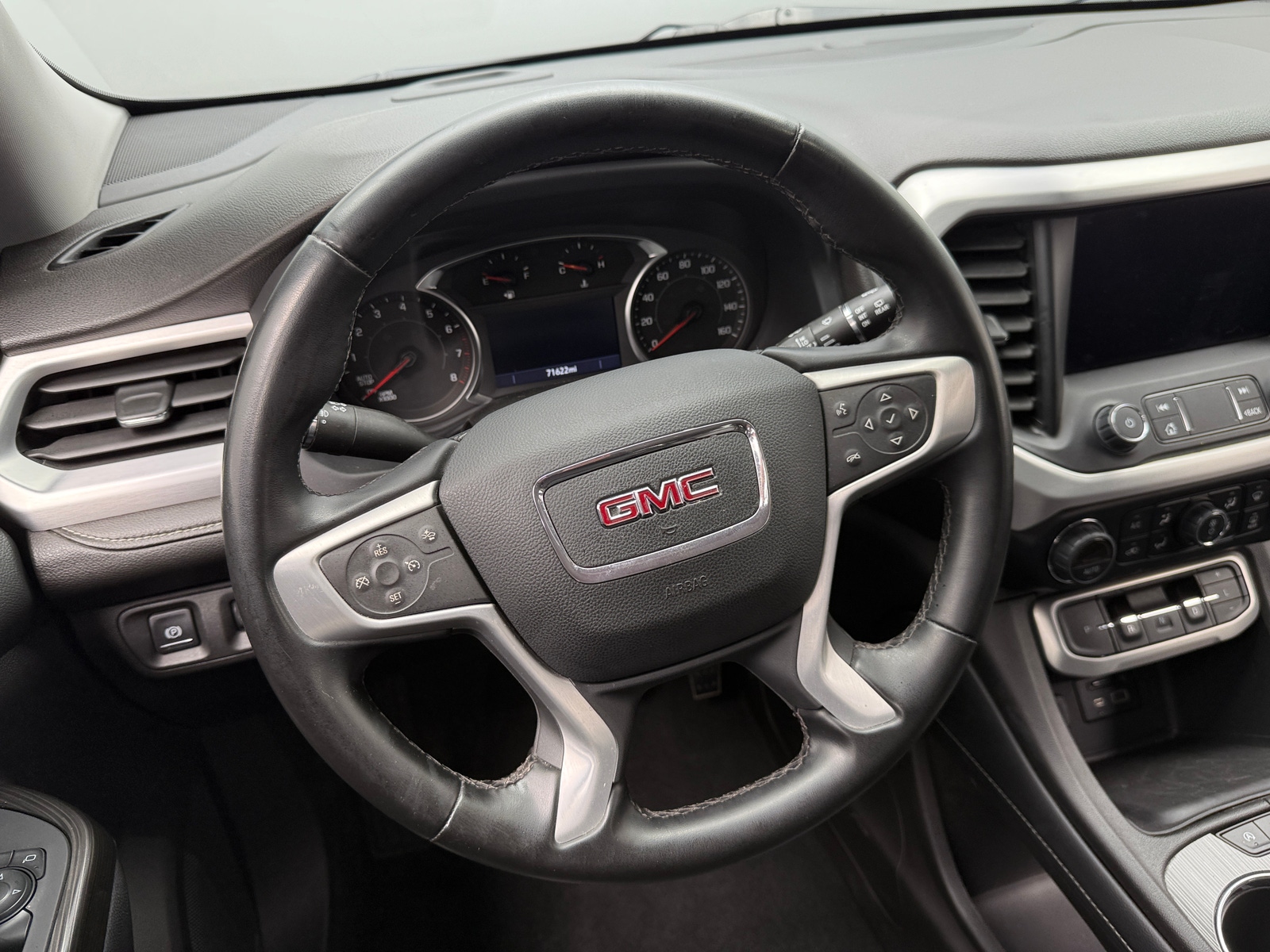 Thumbnail: 2023 GMC Acadia - 4