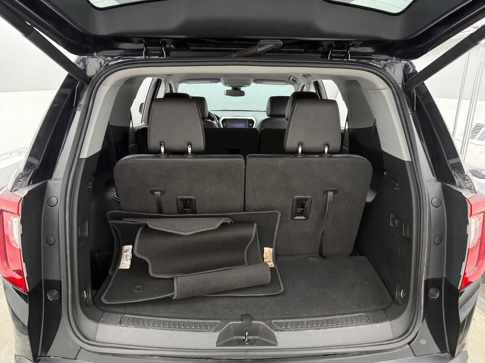 Thumbnail: 2023 GMC Acadia - 6