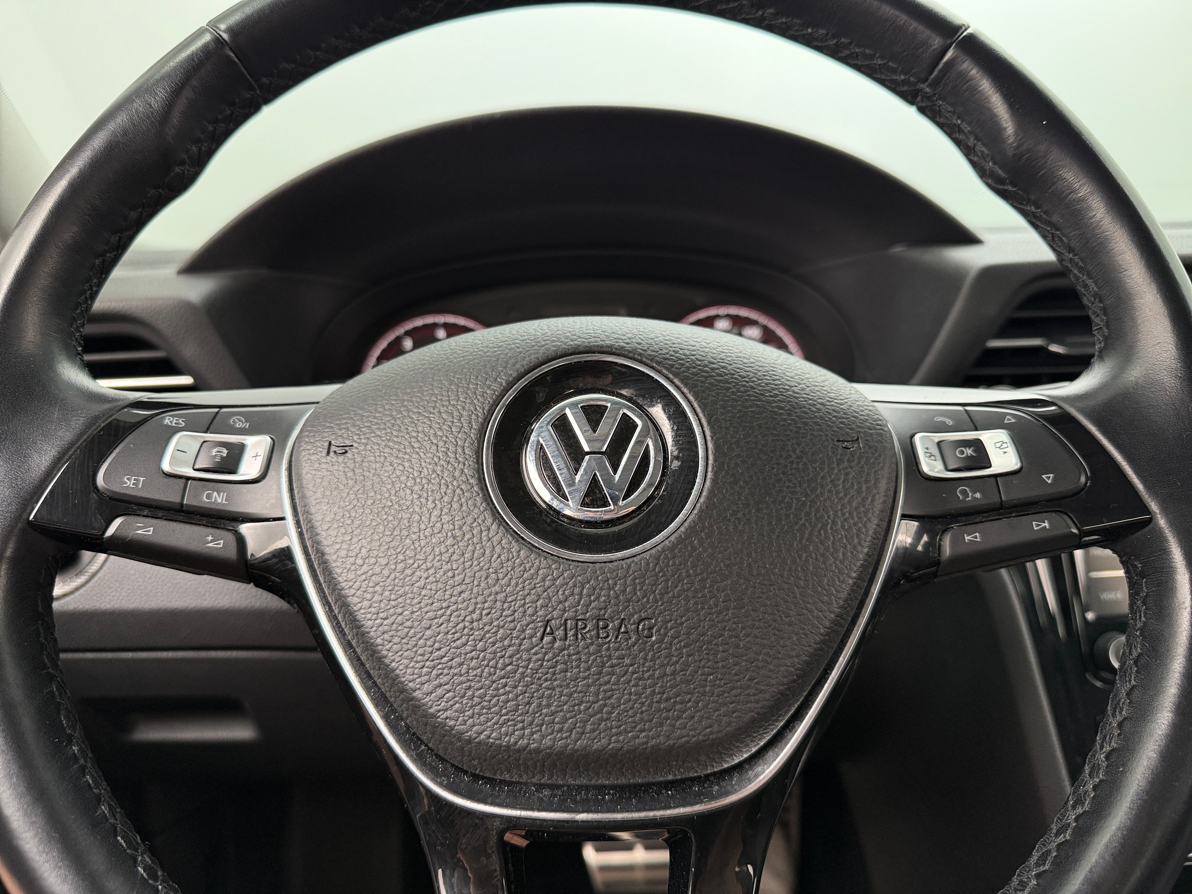 2020 Volkswagen Passat R-Line 4