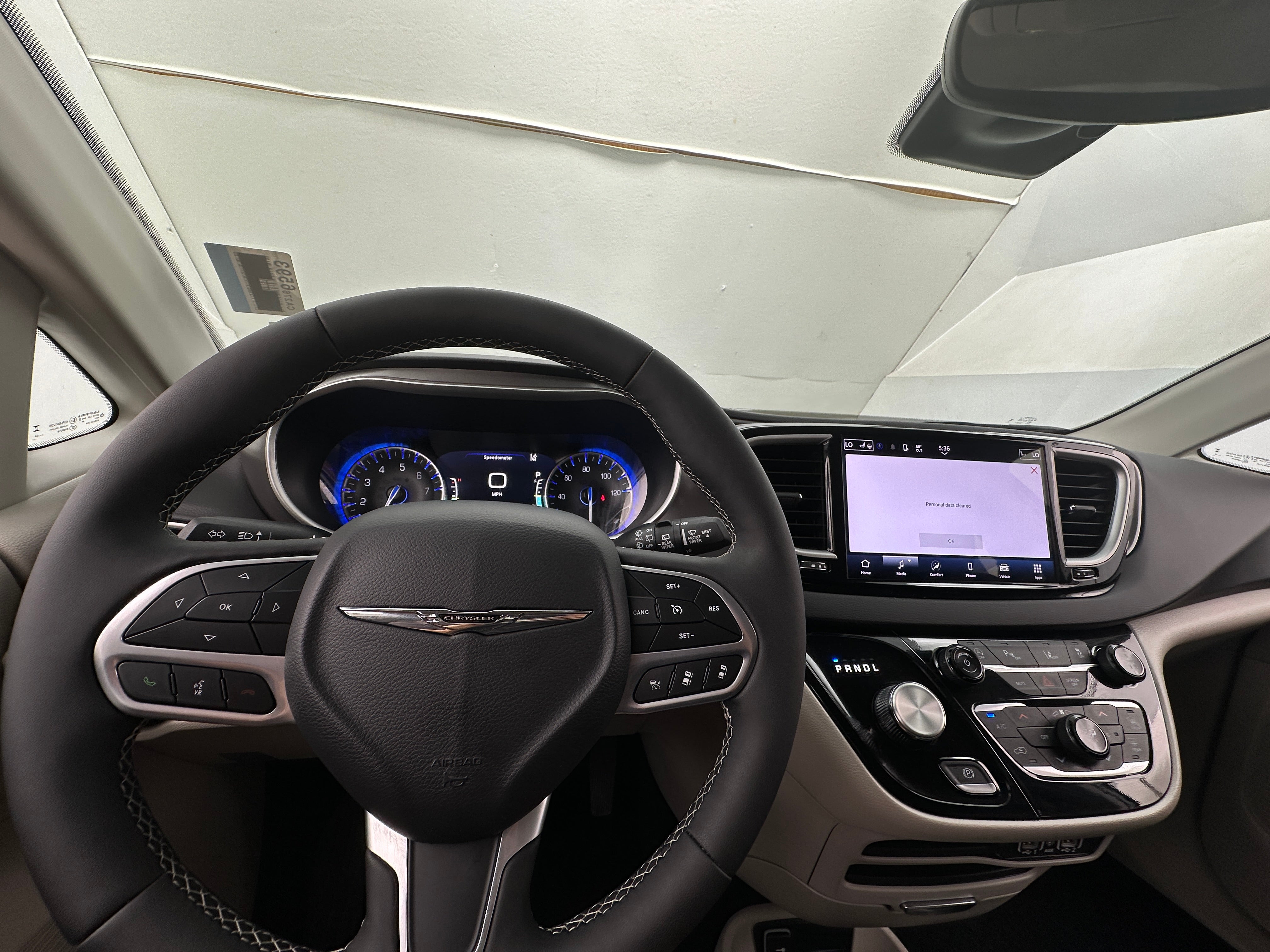 2024 Chrysler Pacifica Touring L 2