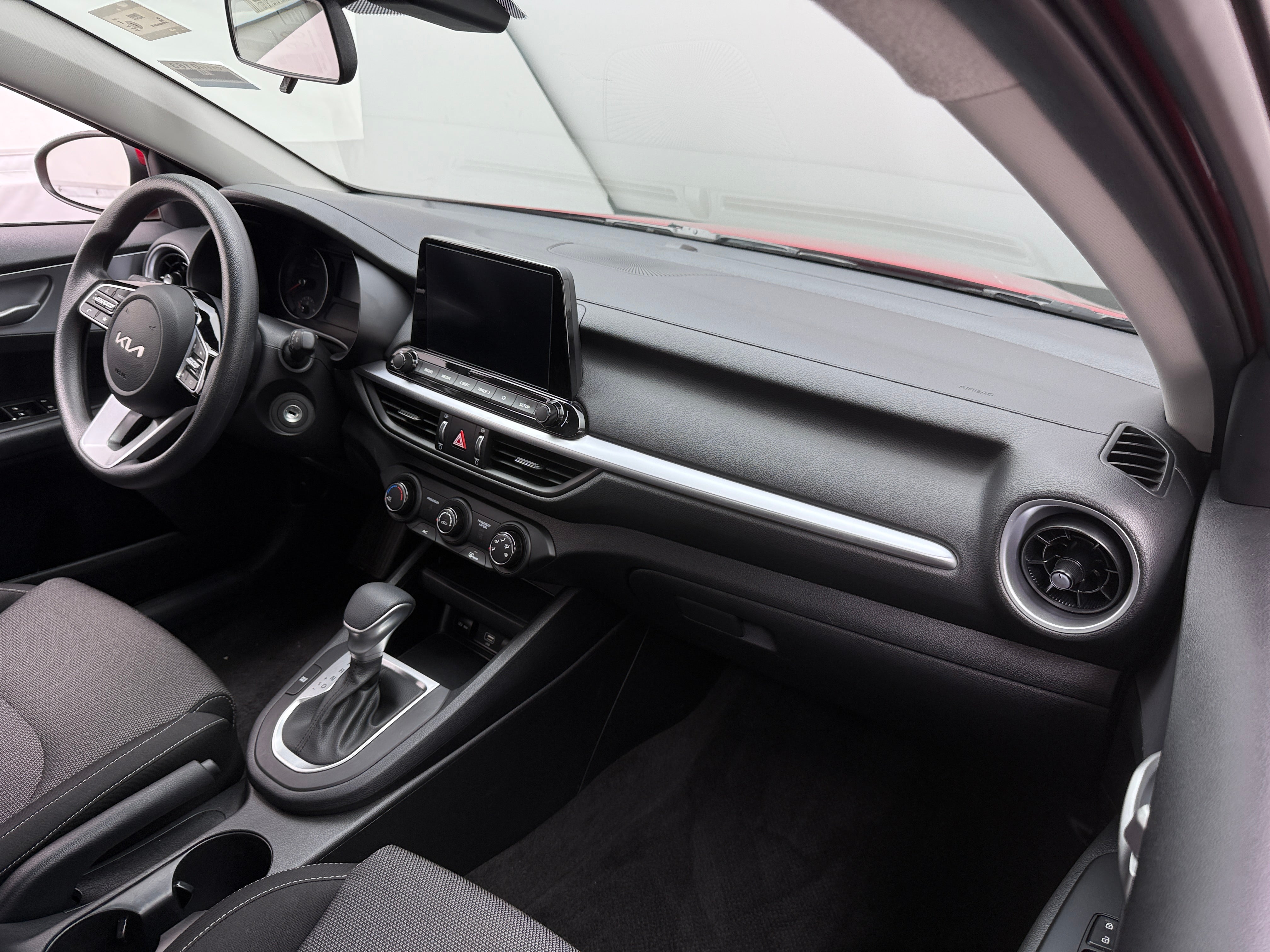 2024 Kia Forte LXS 3