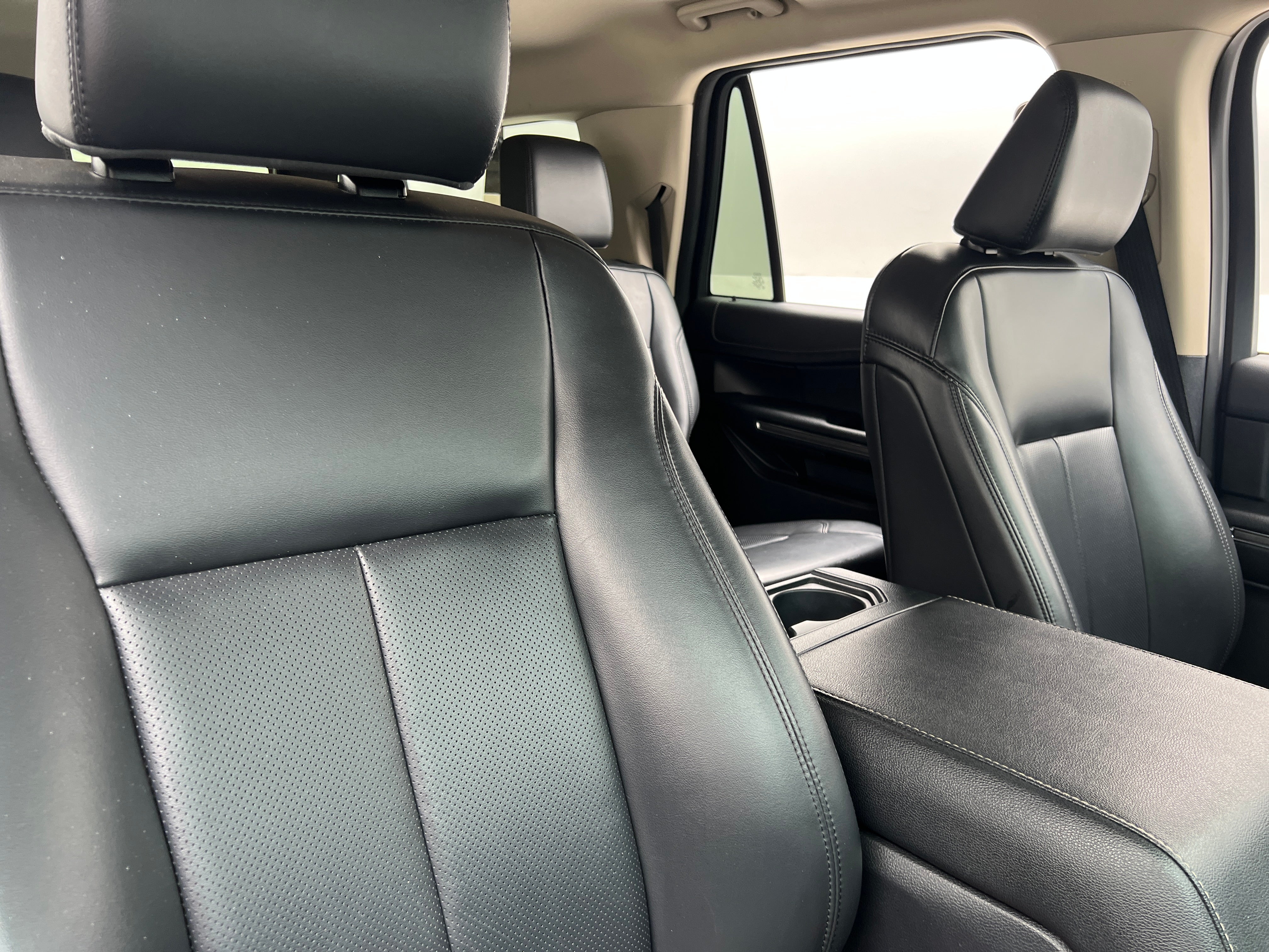 2023 Ford Expedition MAX XLT 2