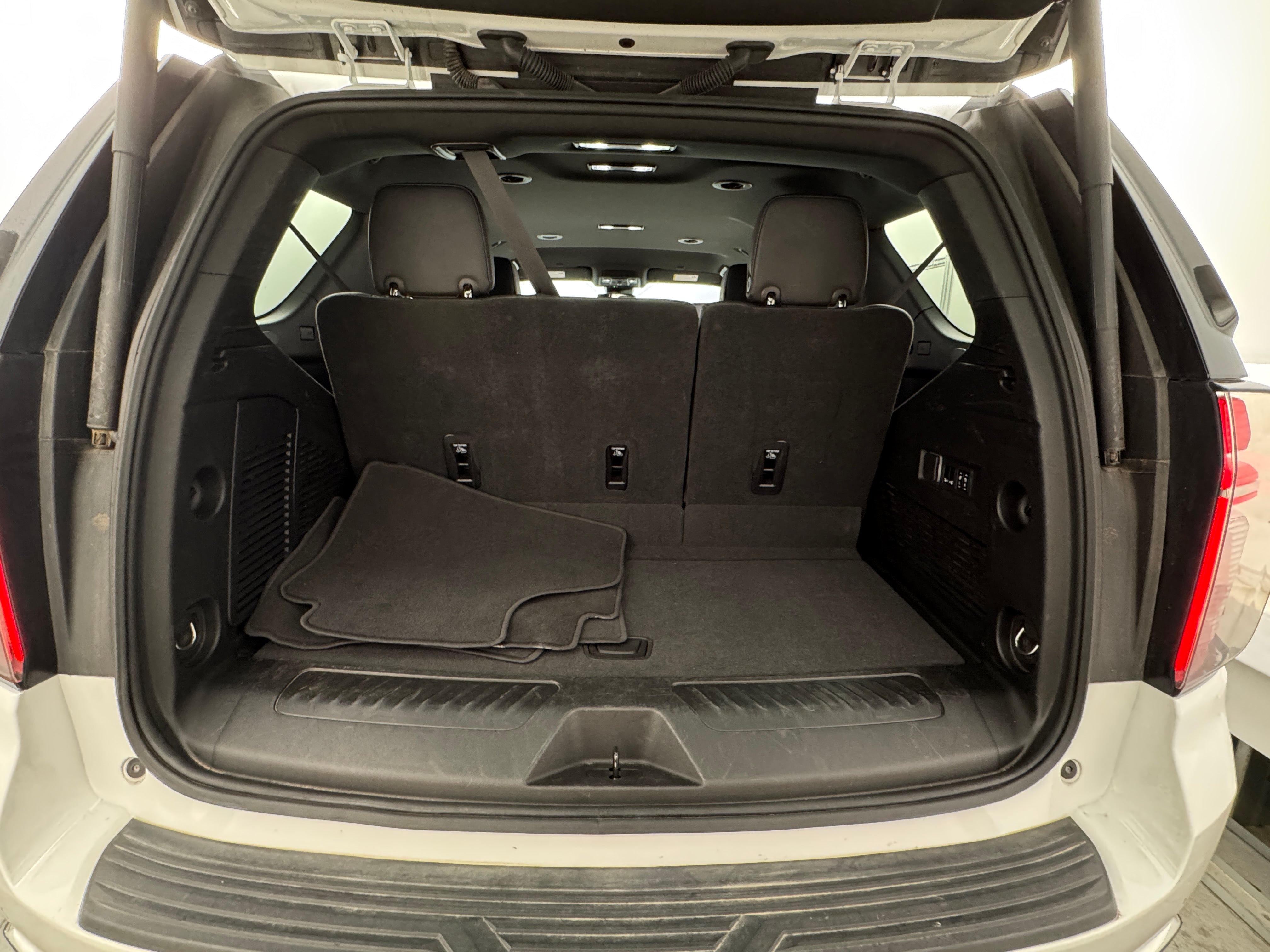 2023 Chevrolet Tahoe LT 6