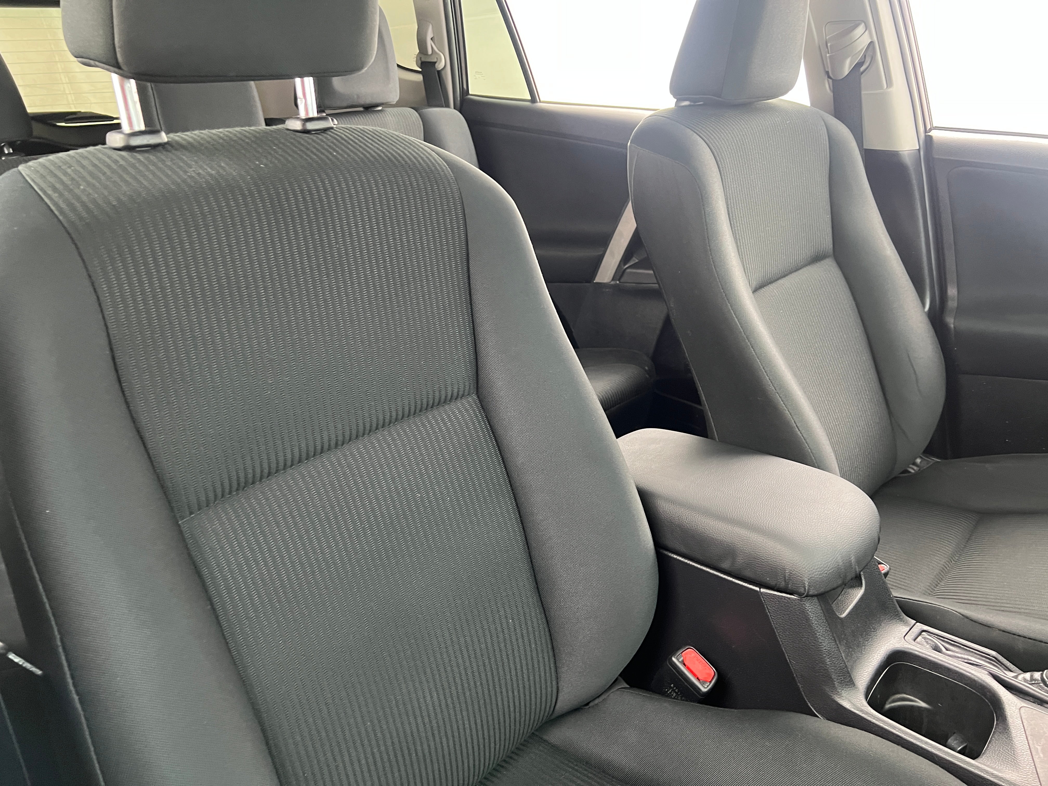 2017 Toyota RAV4 LE 2