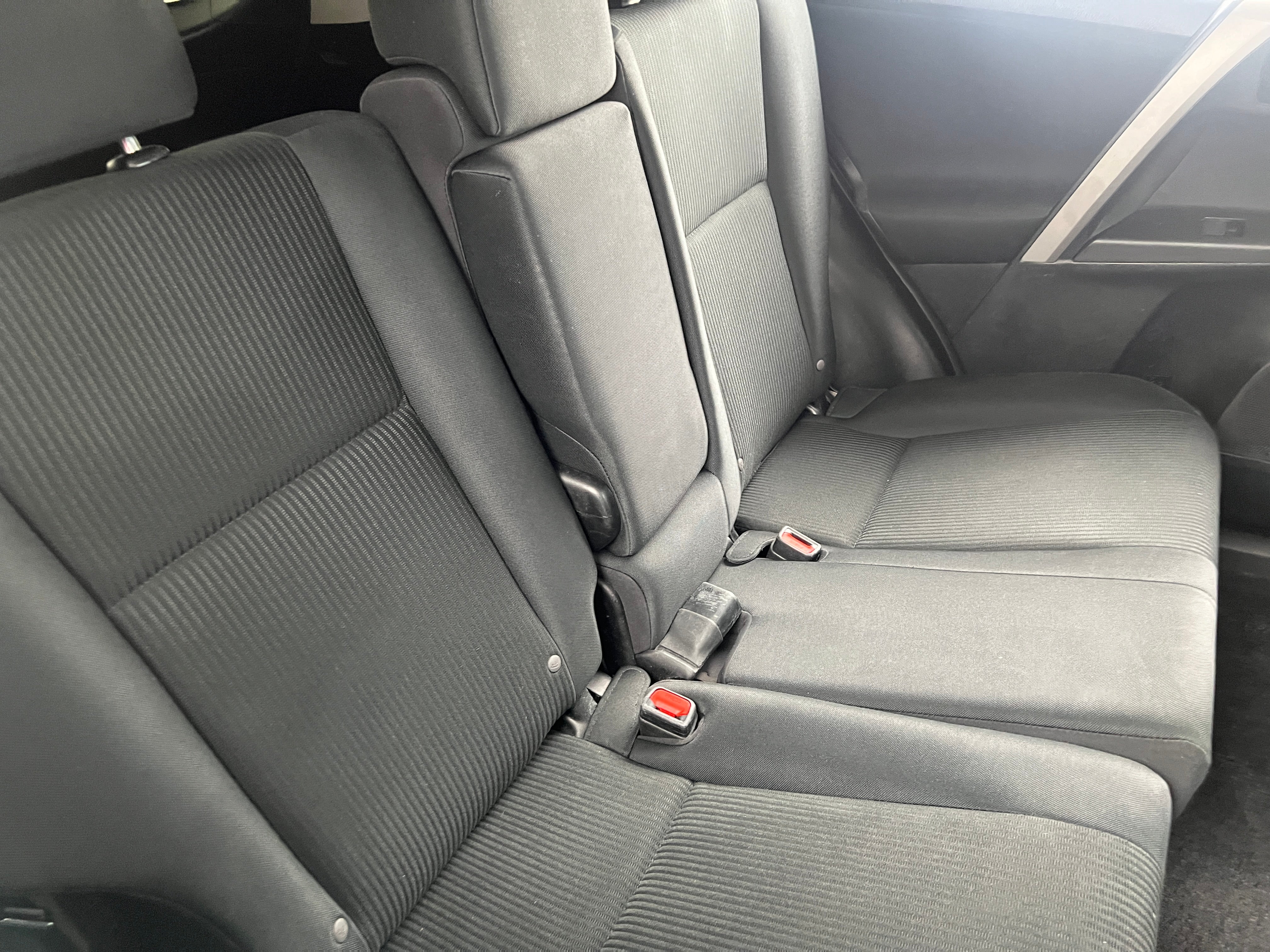 2017 Toyota RAV4 LE 6