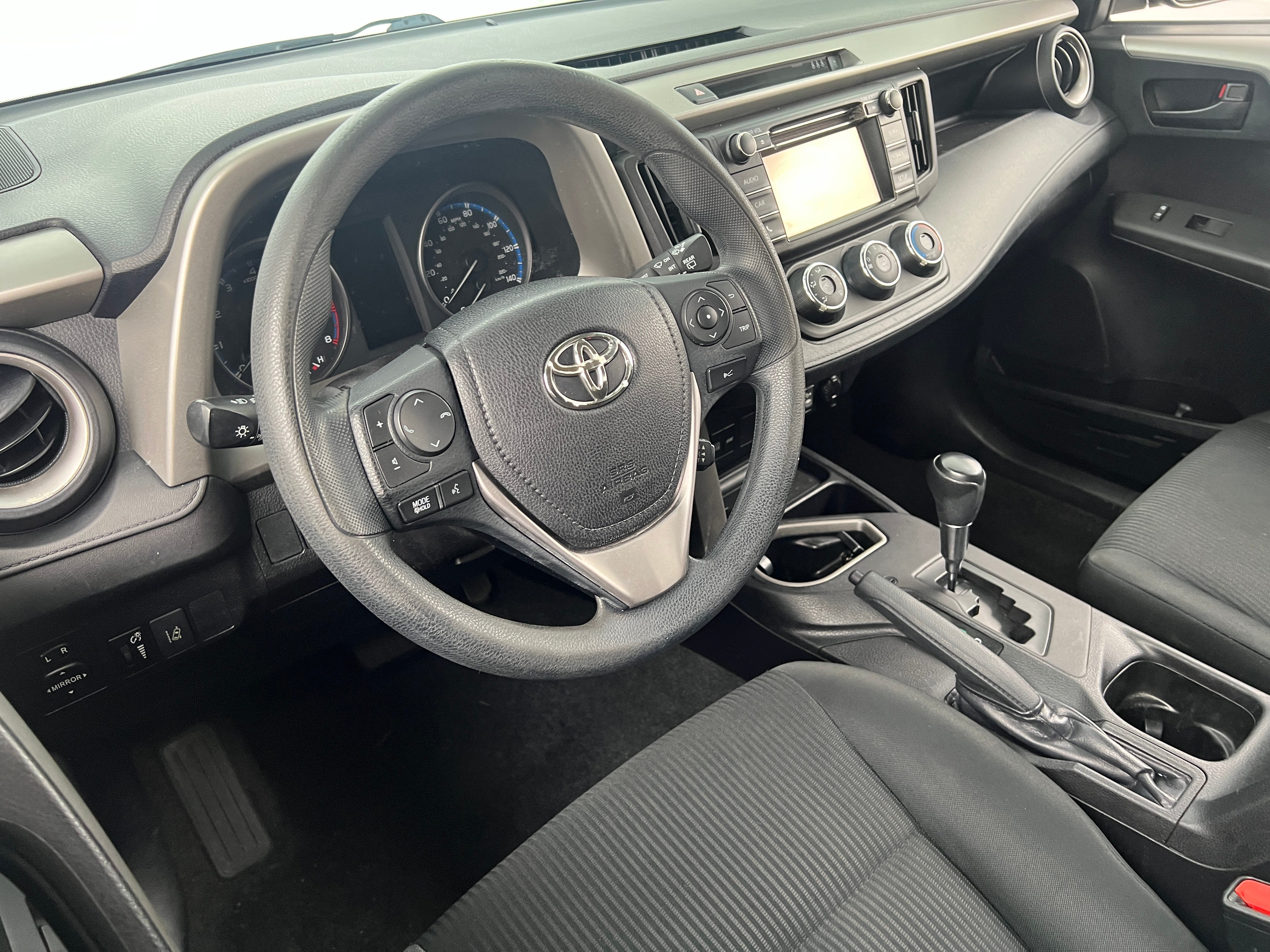 2017 Toyota RAV4 LE 3