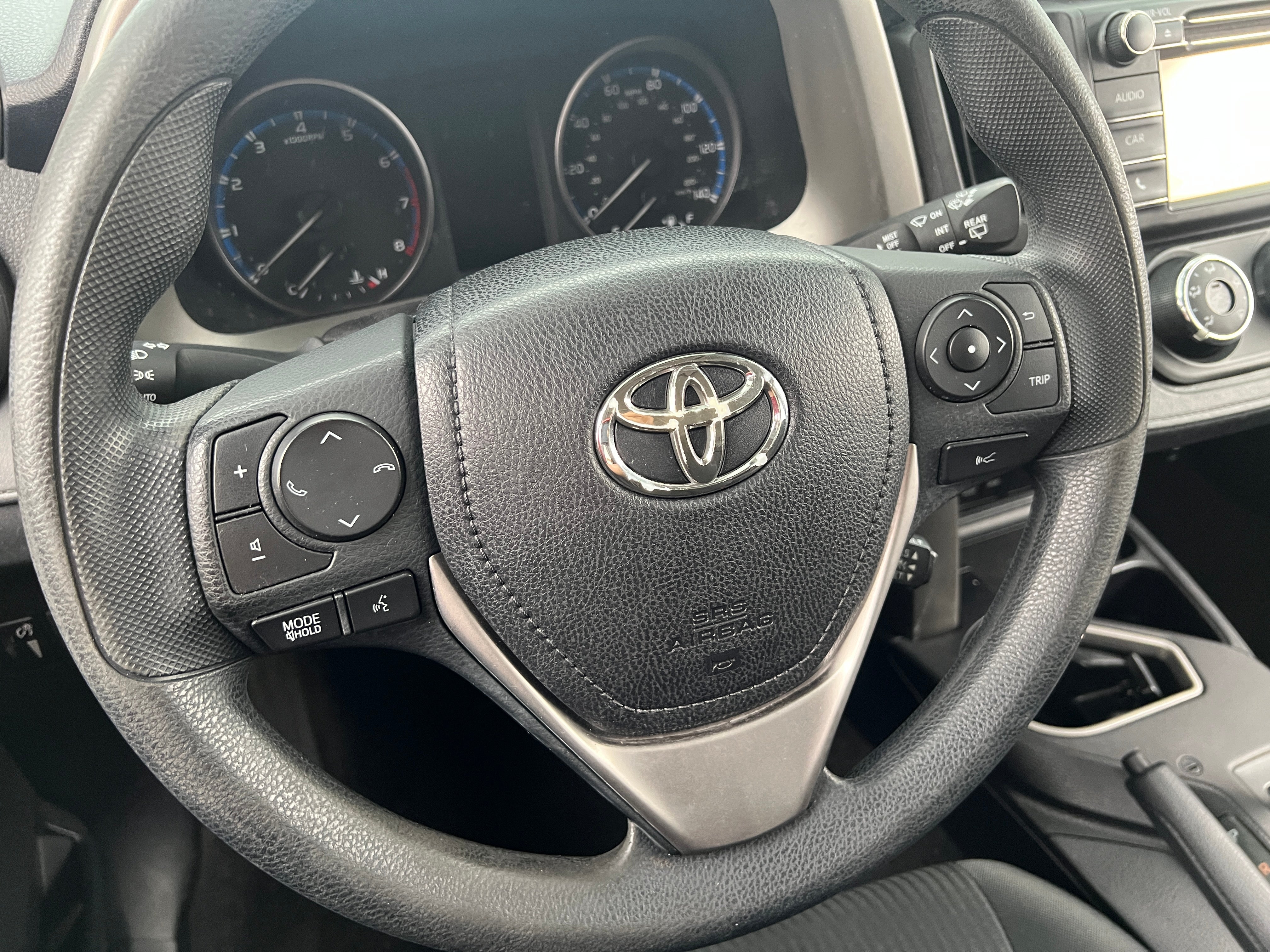 2017 Toyota RAV4 LE 5