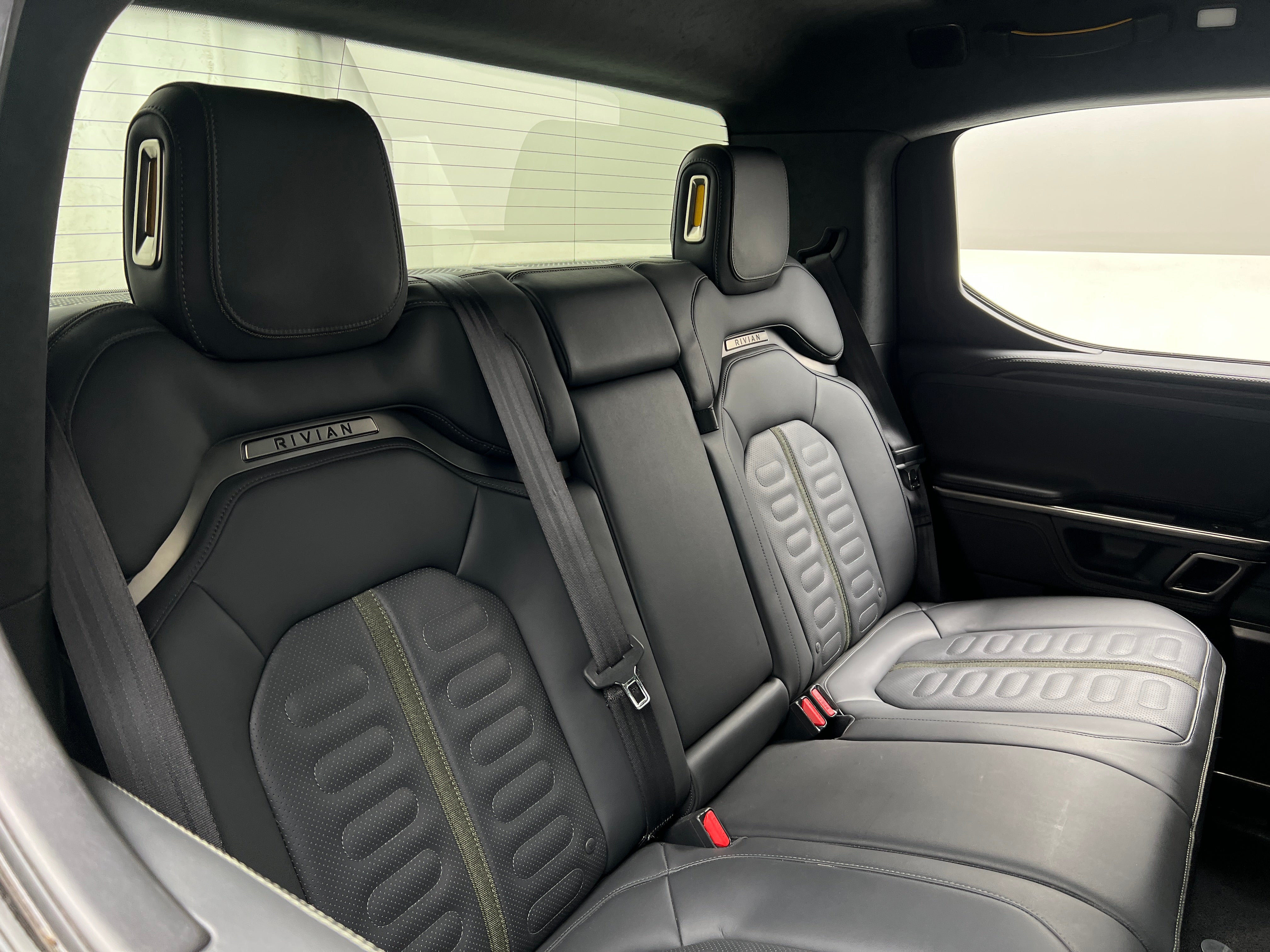 2023 Rivian R1T Adventure 5