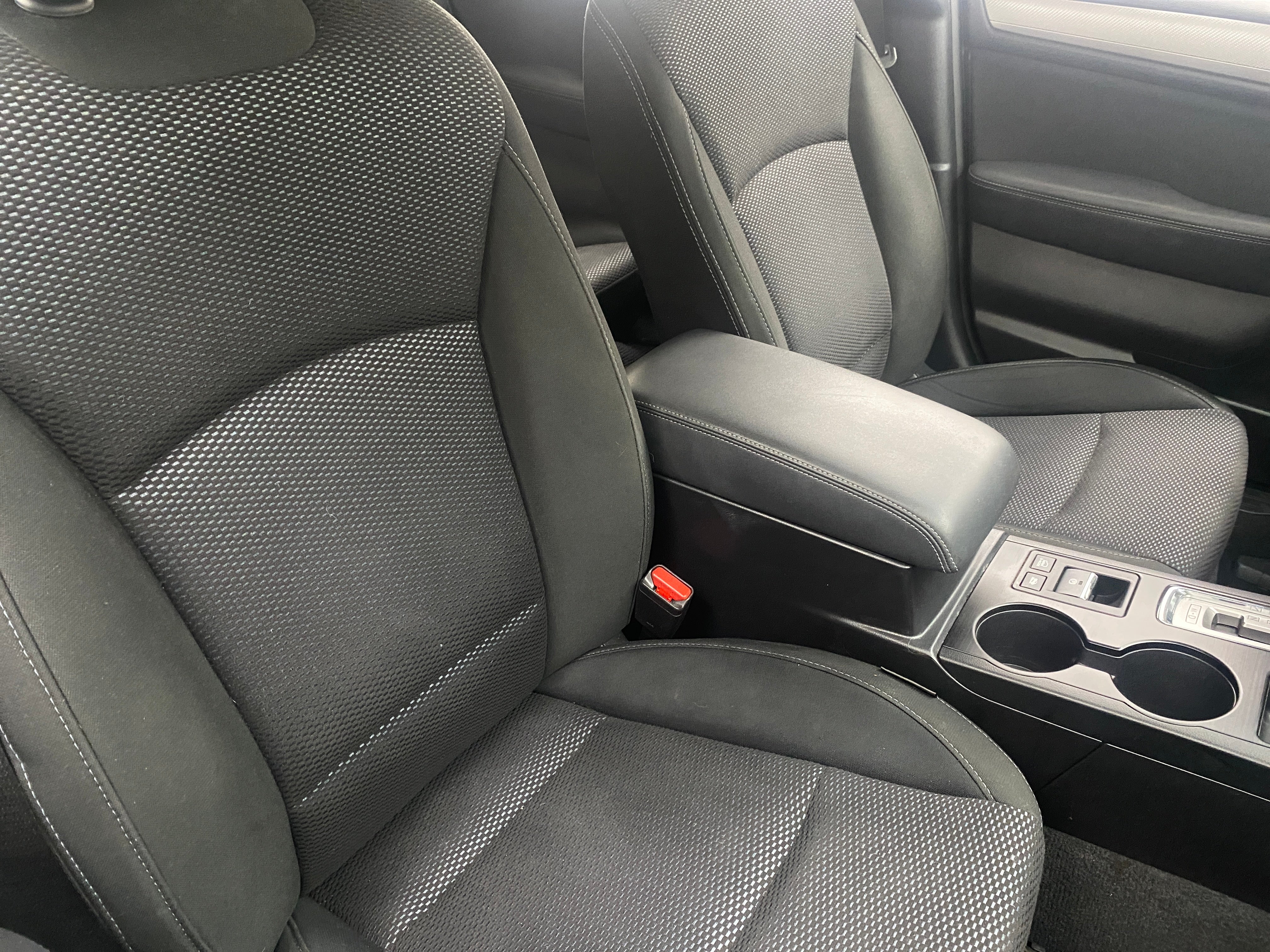 2017 Subaru Outback Premium 2