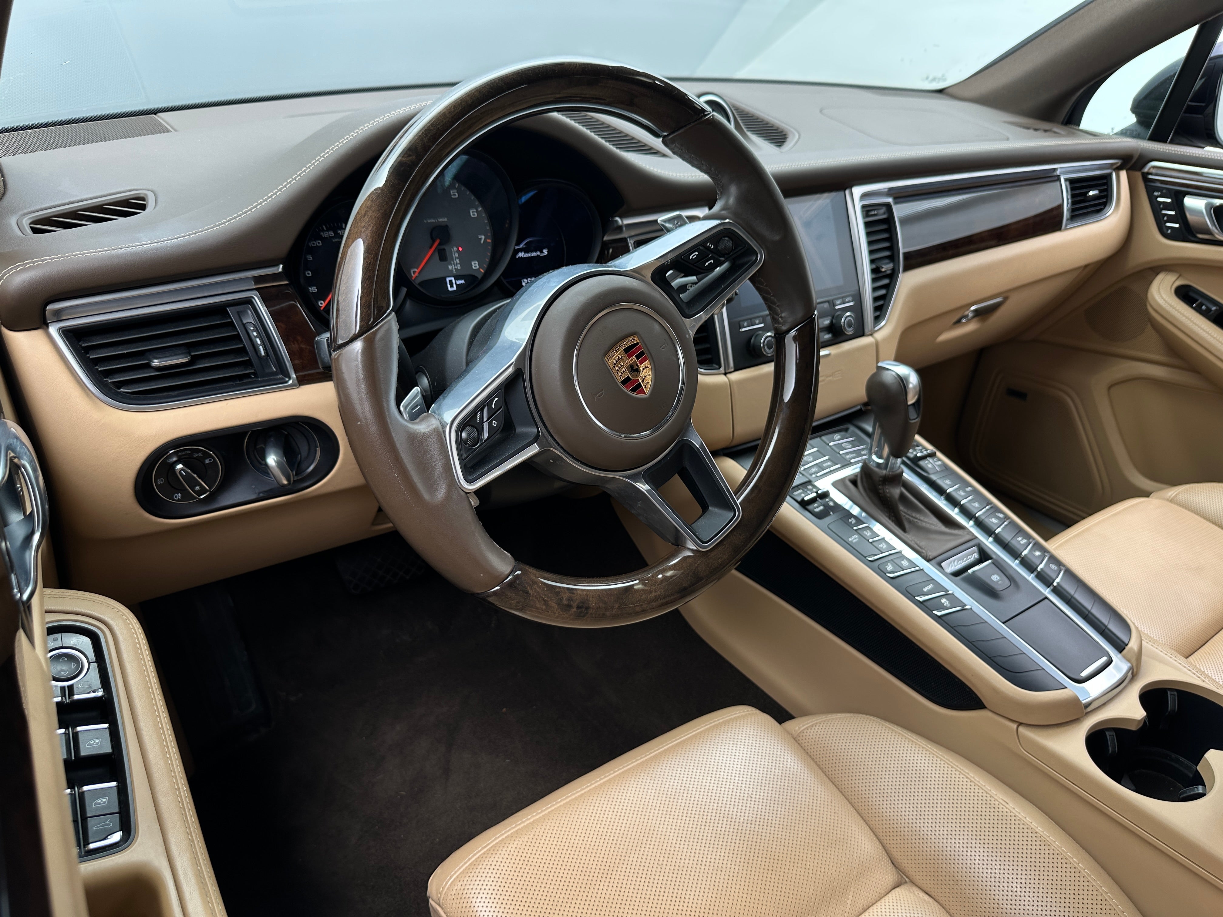 2018 Porsche Macan S 2