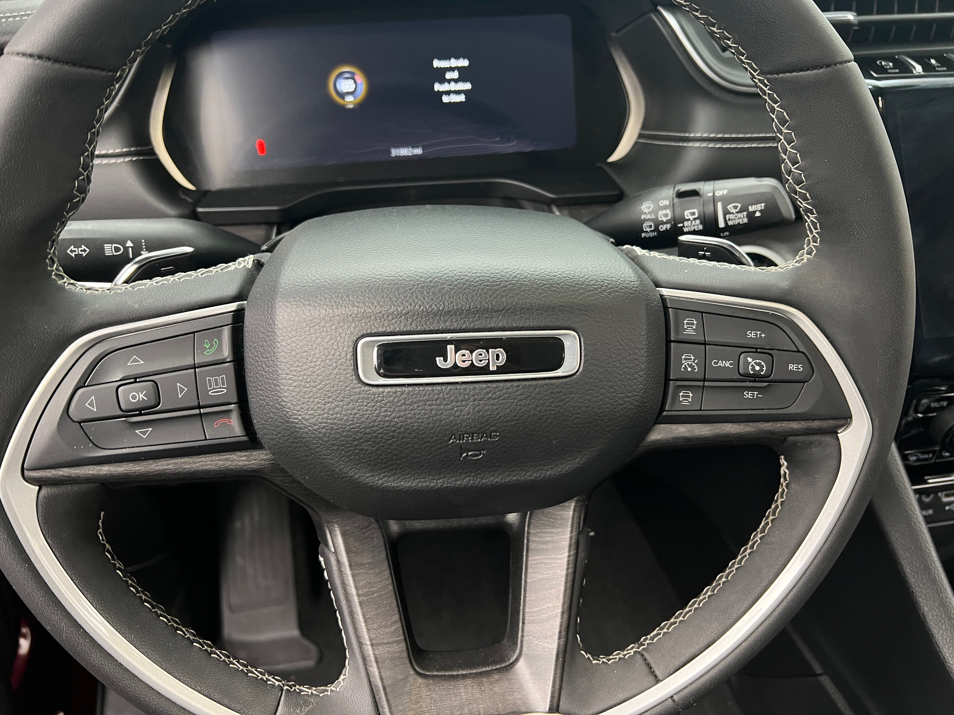 2023 Jeep Grand Cherokee L Limited Edition 4