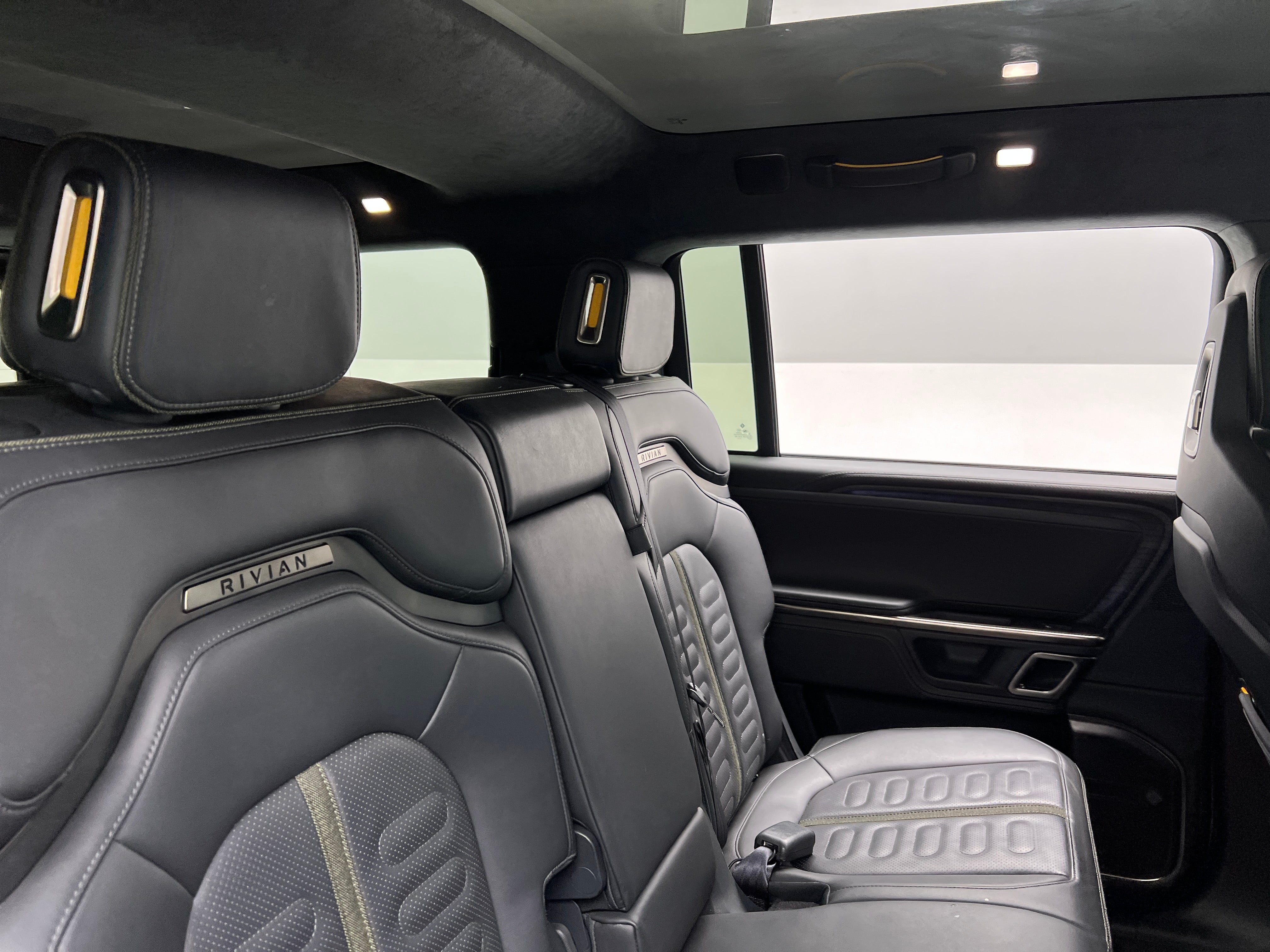 2023 Rivian R1S Adventure 5