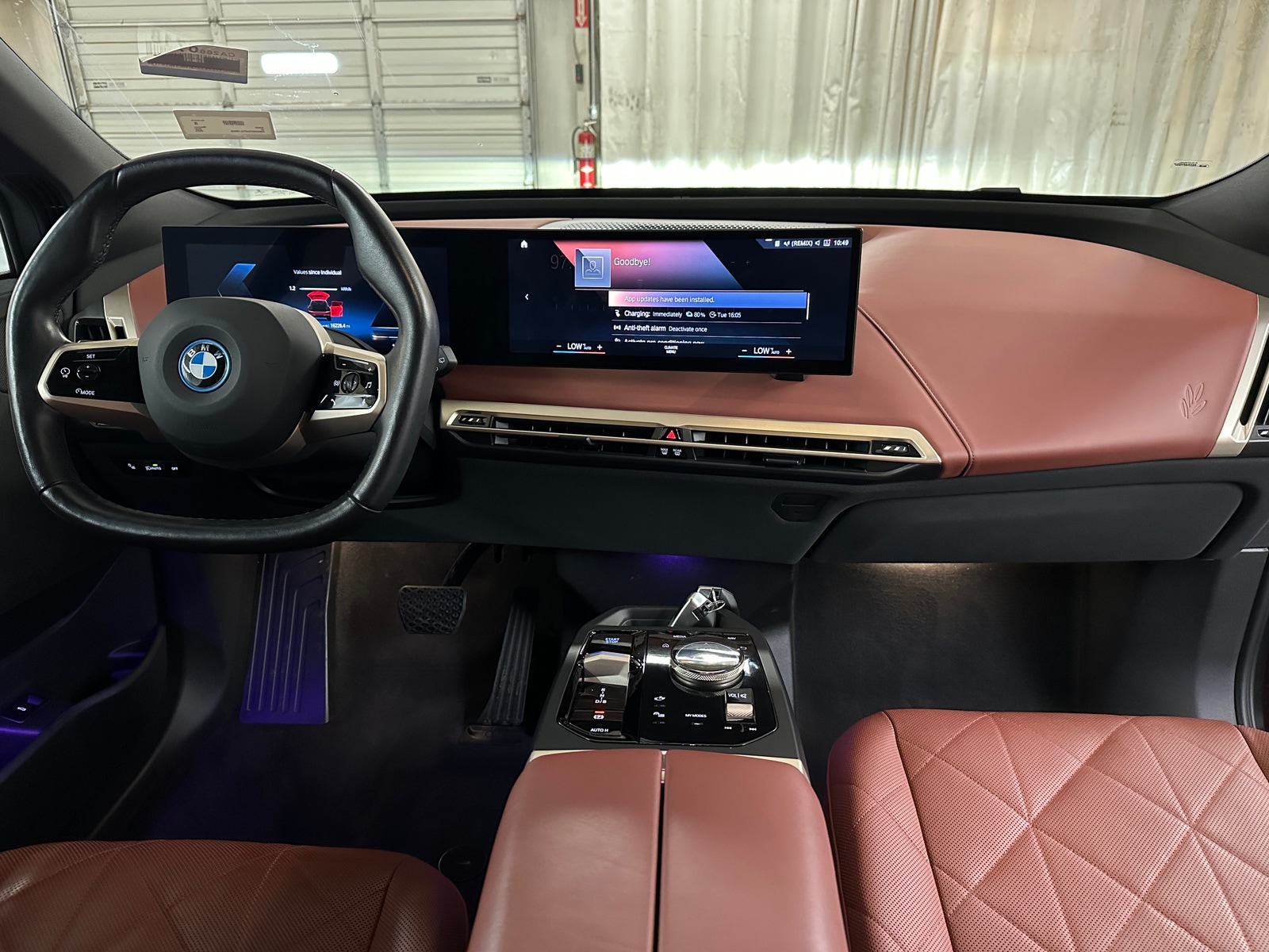 Thumbnail: 2023 BMW iX - 2