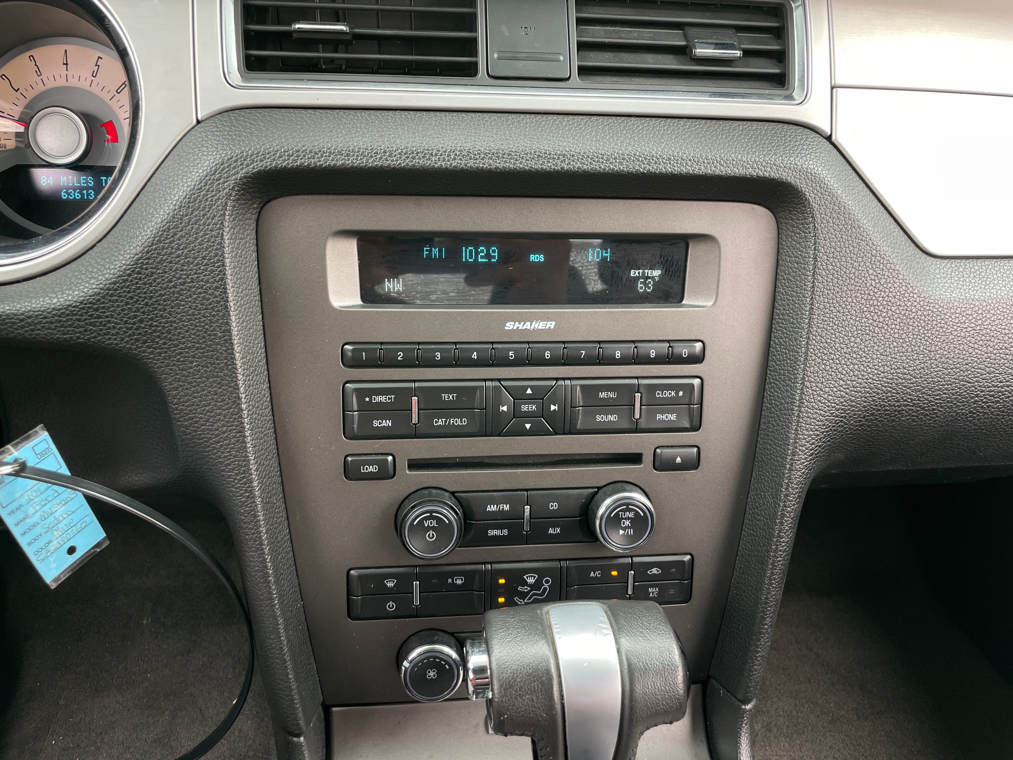 2012 Ford Mustang GT Premium 2