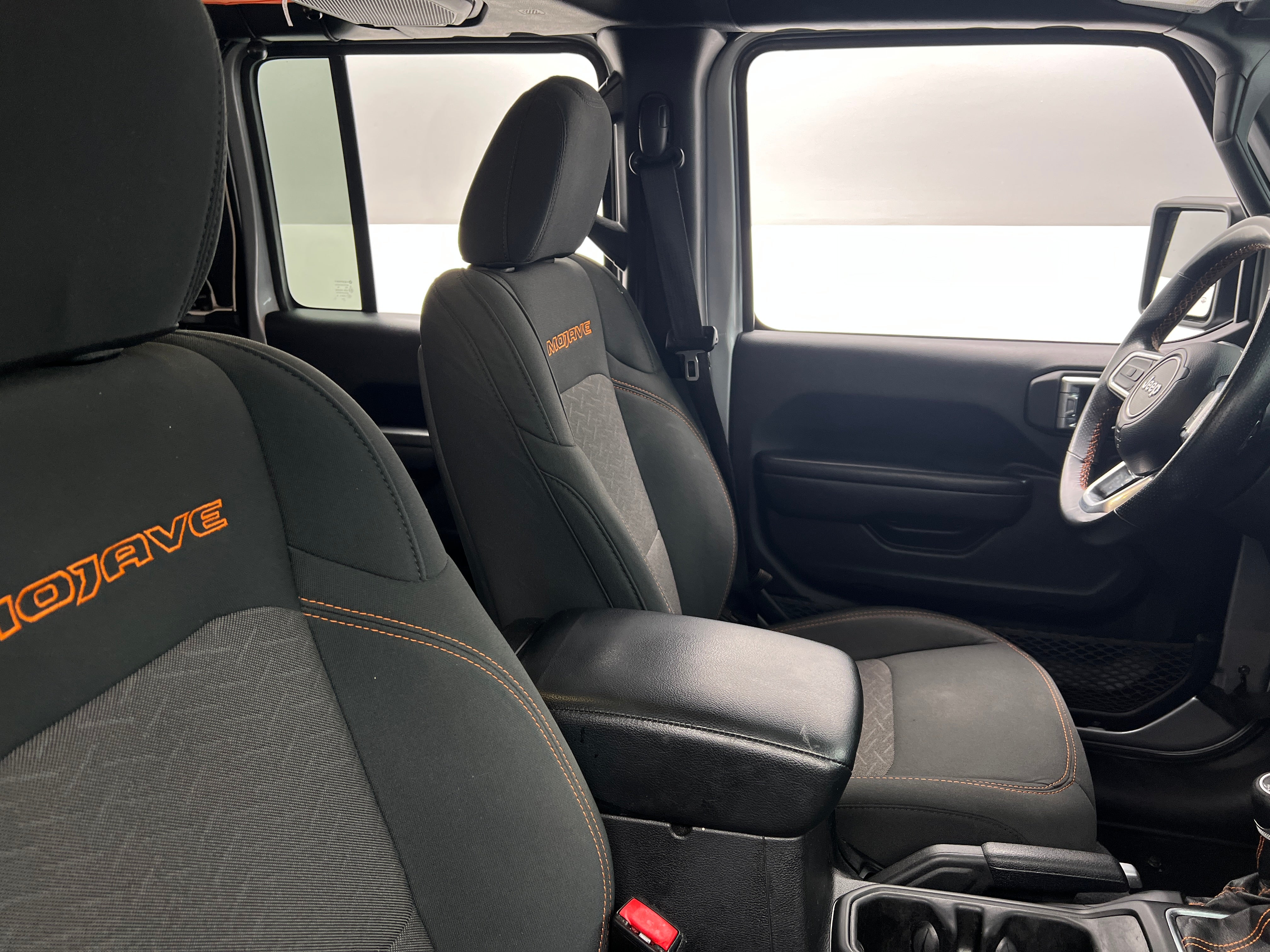 2021 Jeep Gladiator Mojave 2