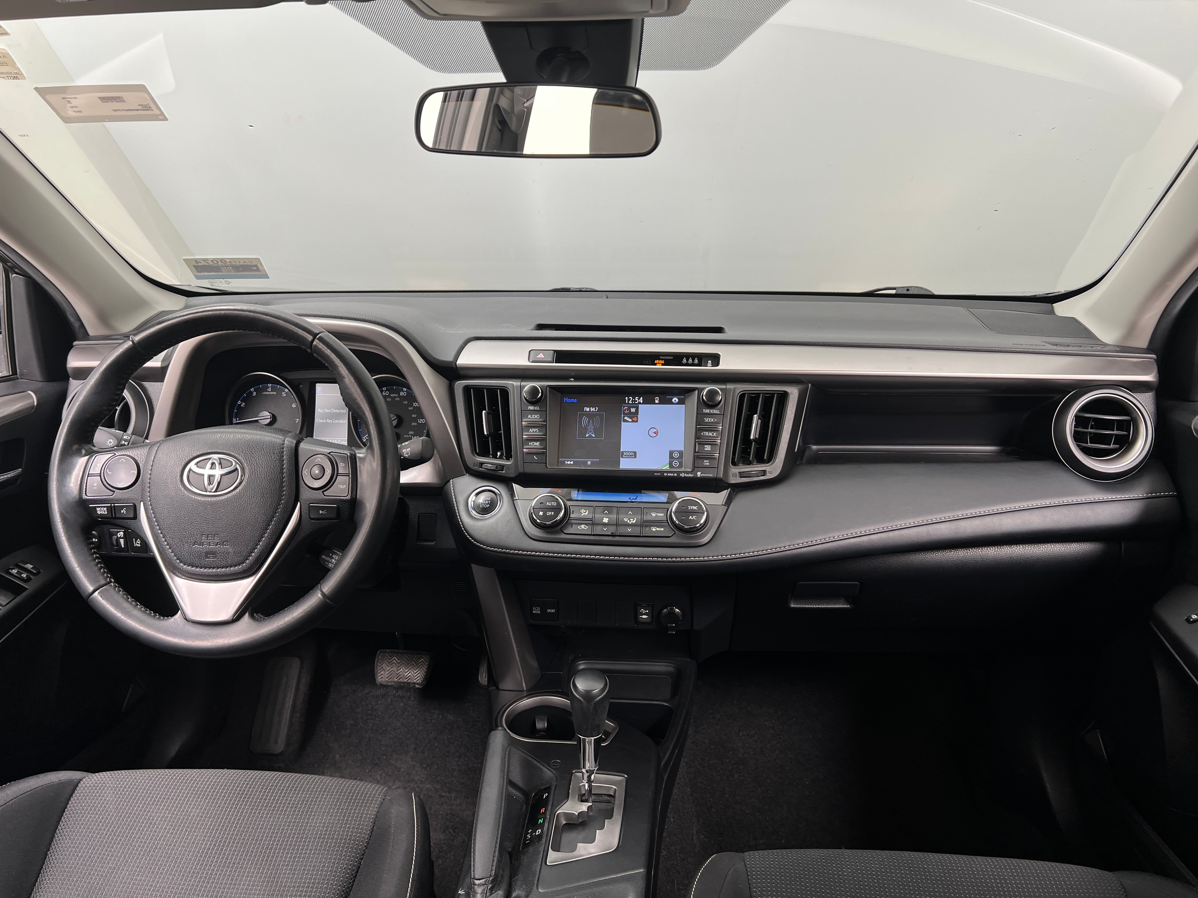 2017 Toyota RAV4 XLE 3