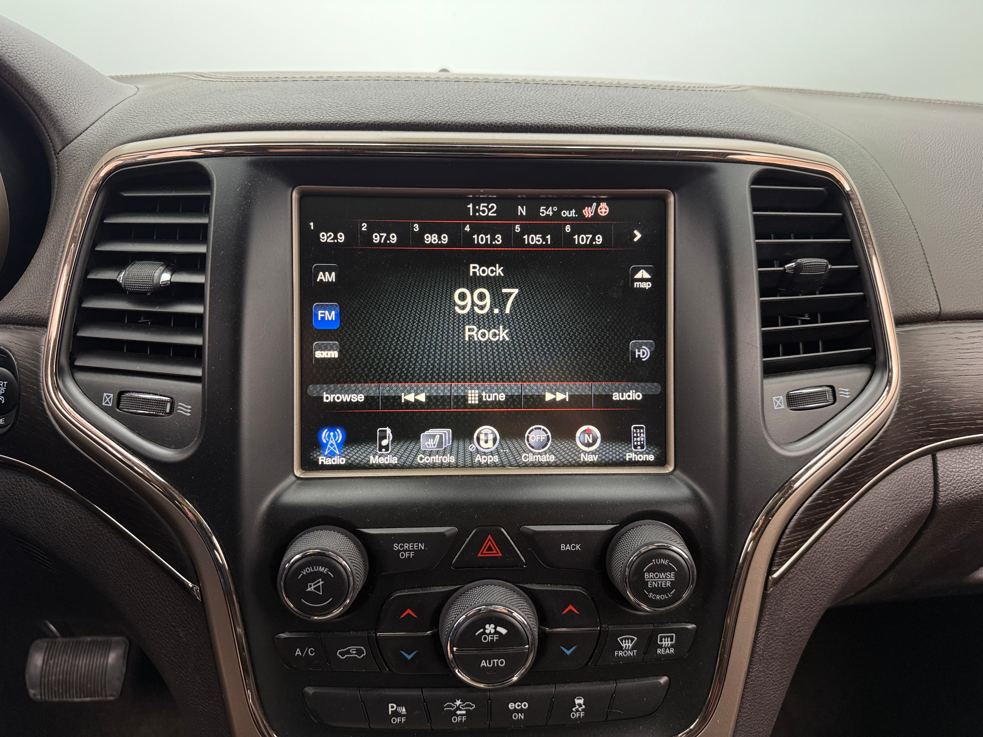 2015 Jeep Grand Cherokee Summit 3