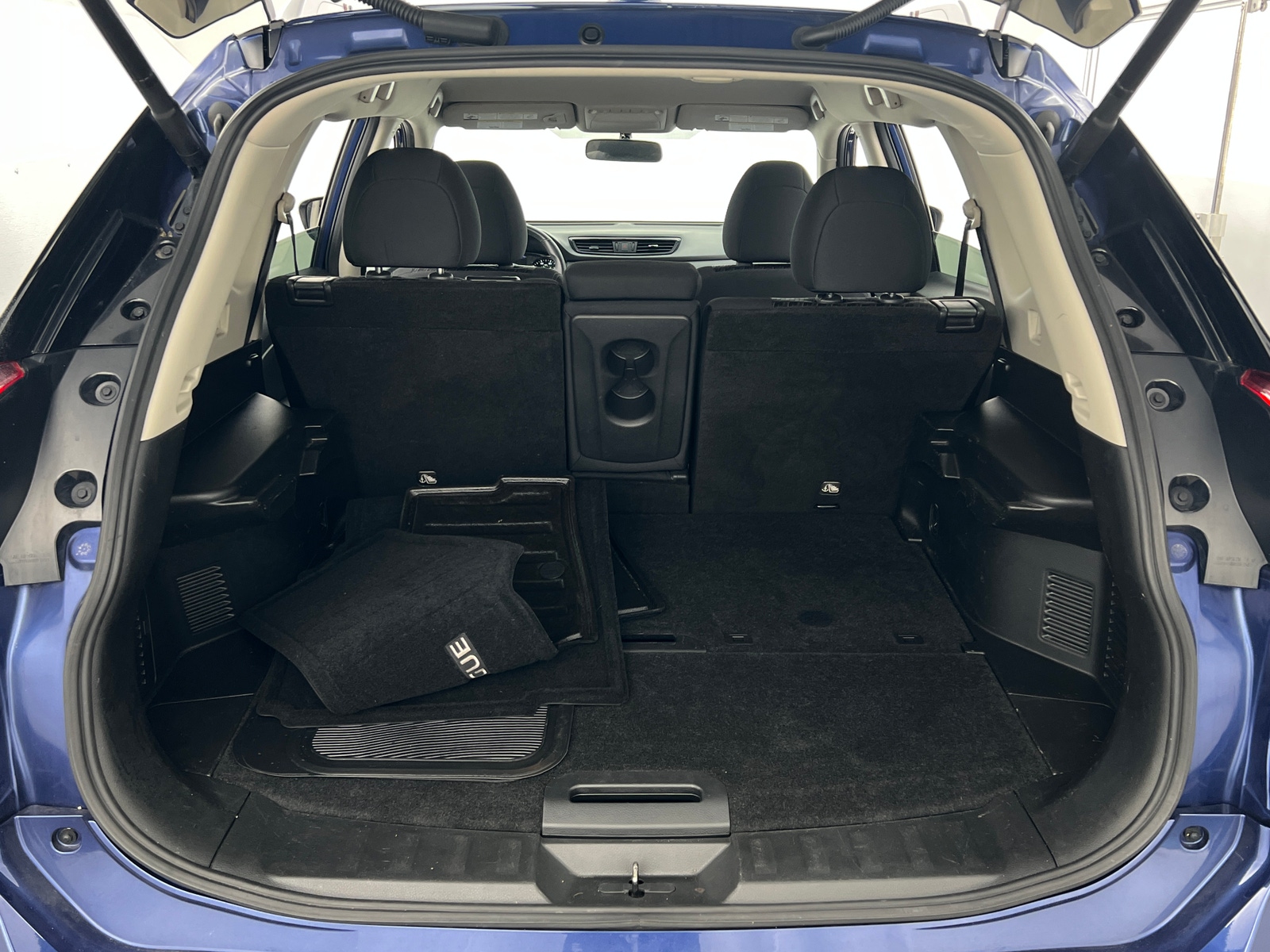 Thumbnail: 2018 Nissan Rogue - 7