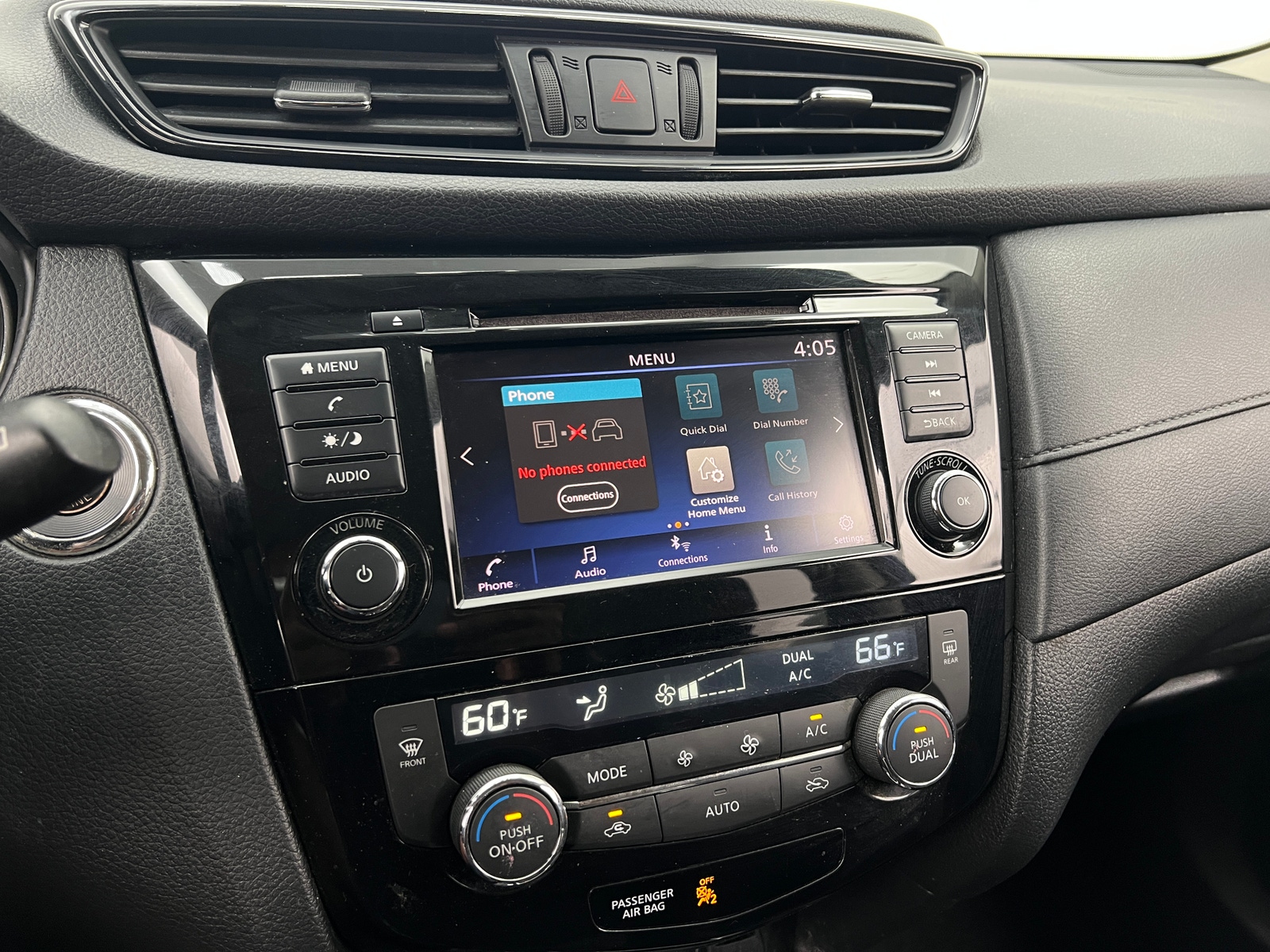 Thumbnail: 2018 Nissan Rogue - 4
