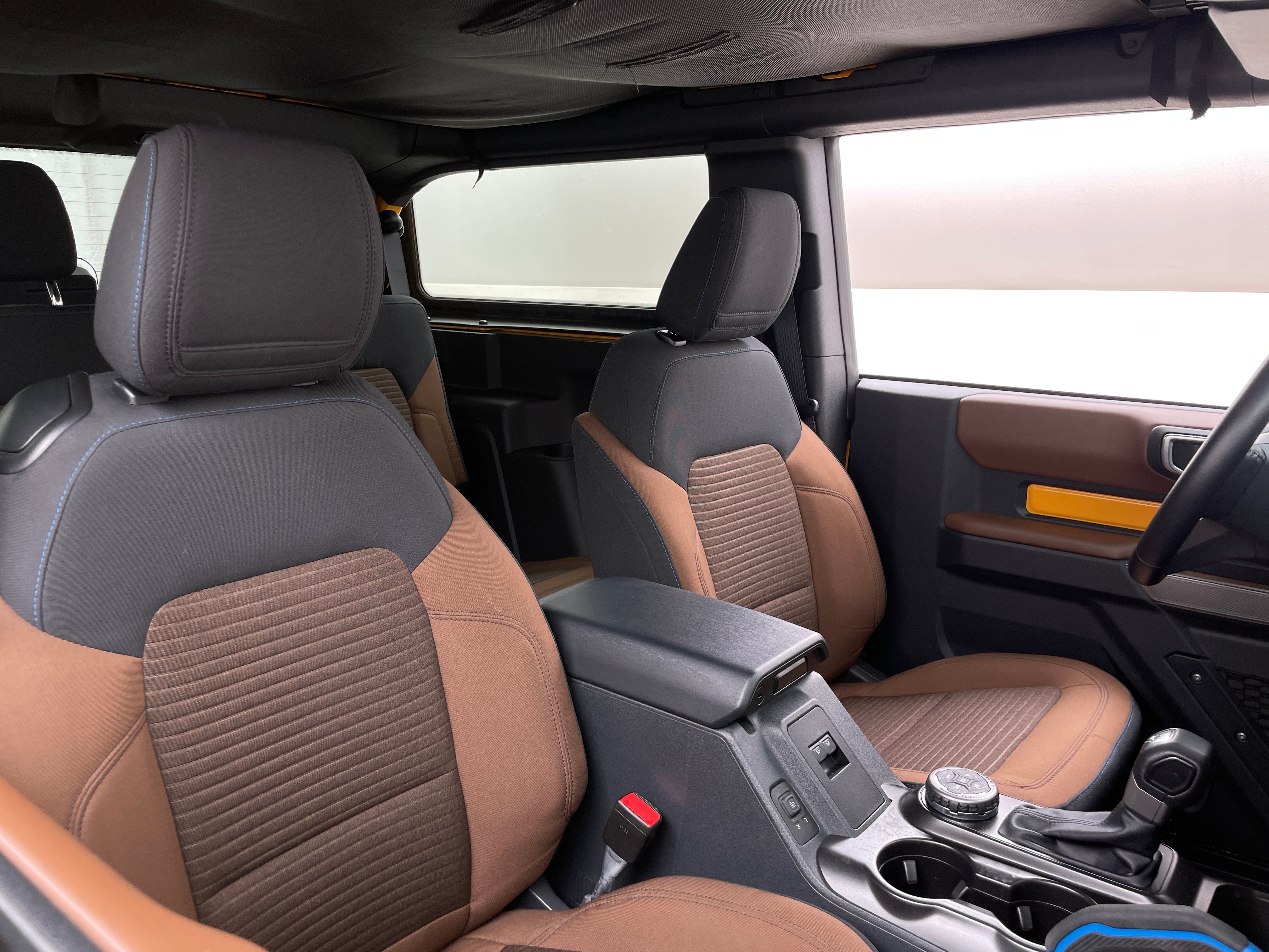 2022 Ford Bronco Outer Banks 2