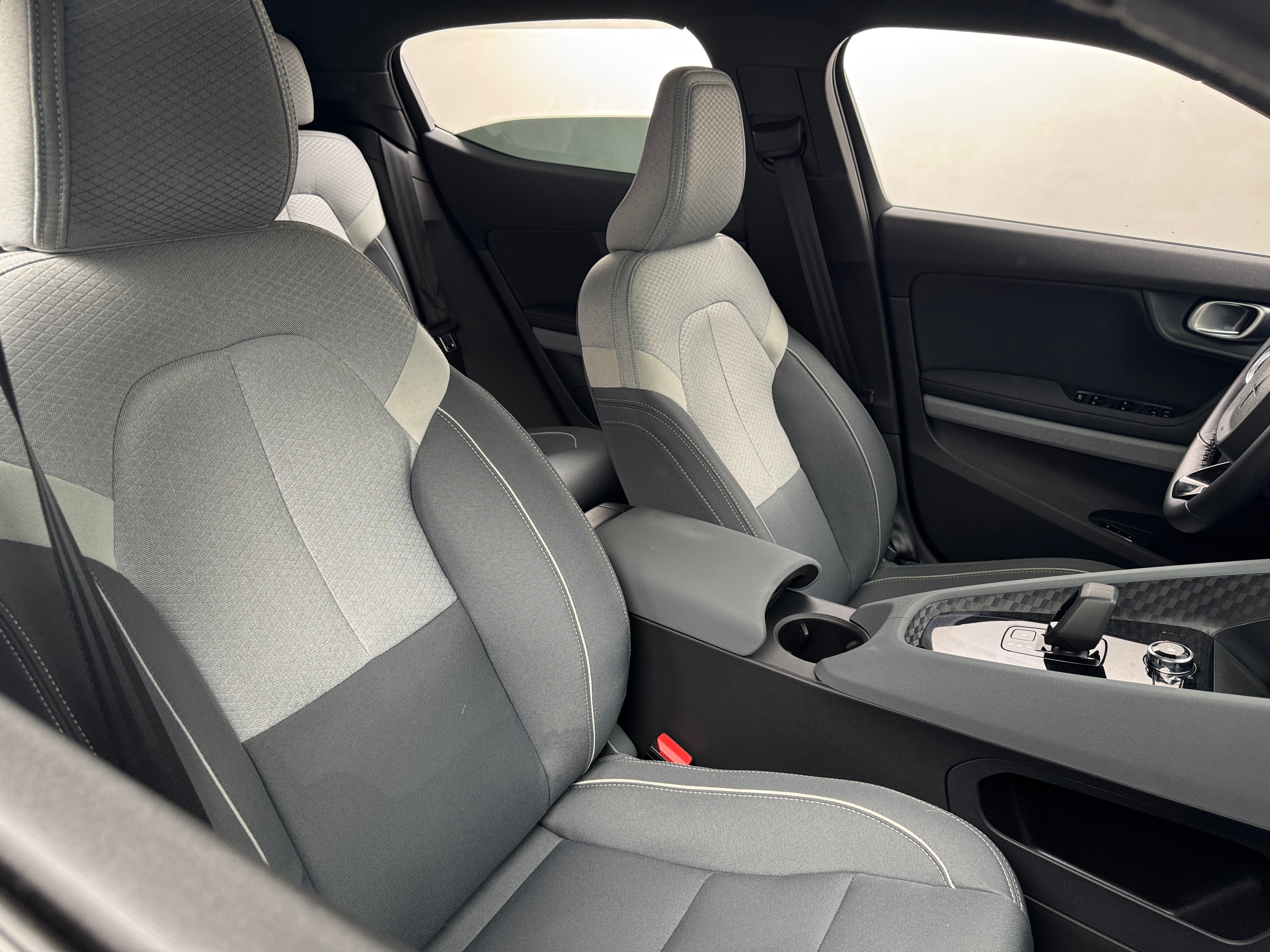 2022 Polestar 2 Long Range Dual Motor 2