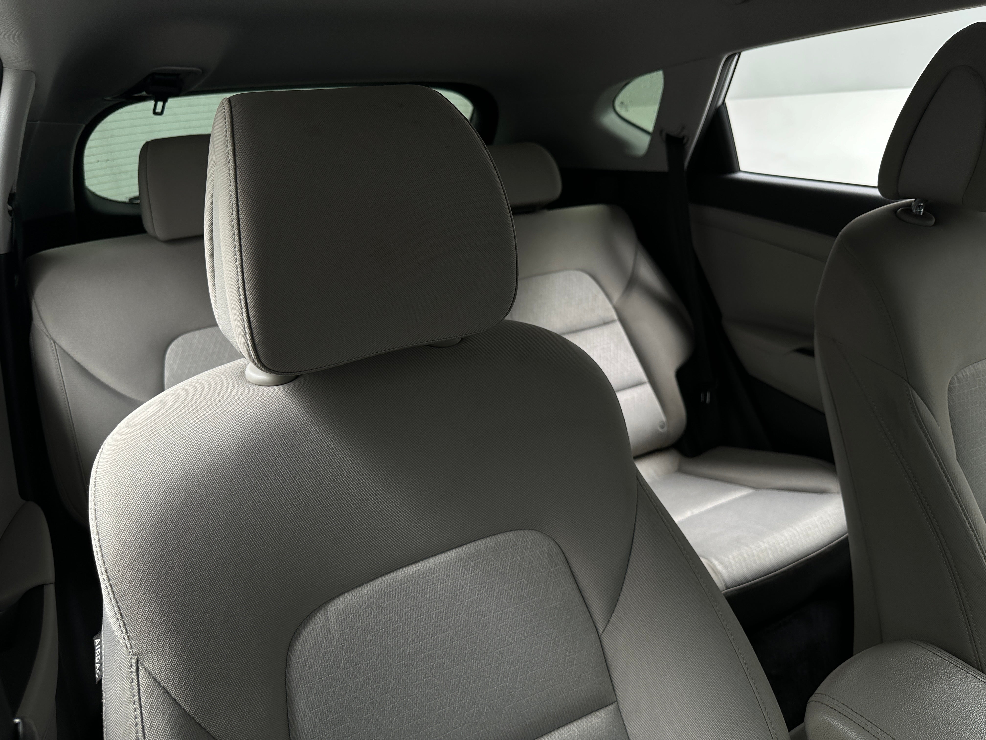 2016 Hyundai Tucson Sport 2