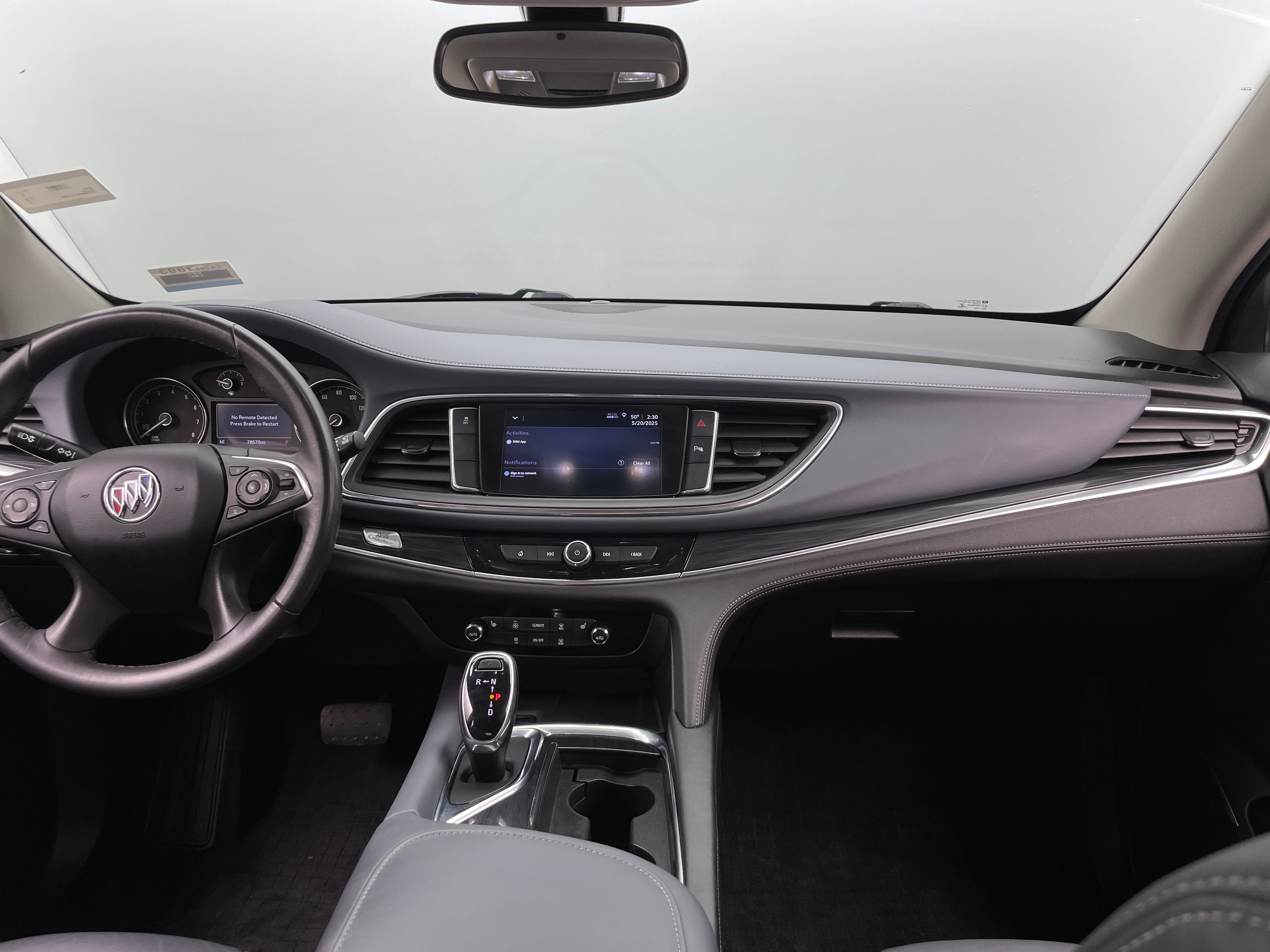 2020 Buick Enclave Essence 2