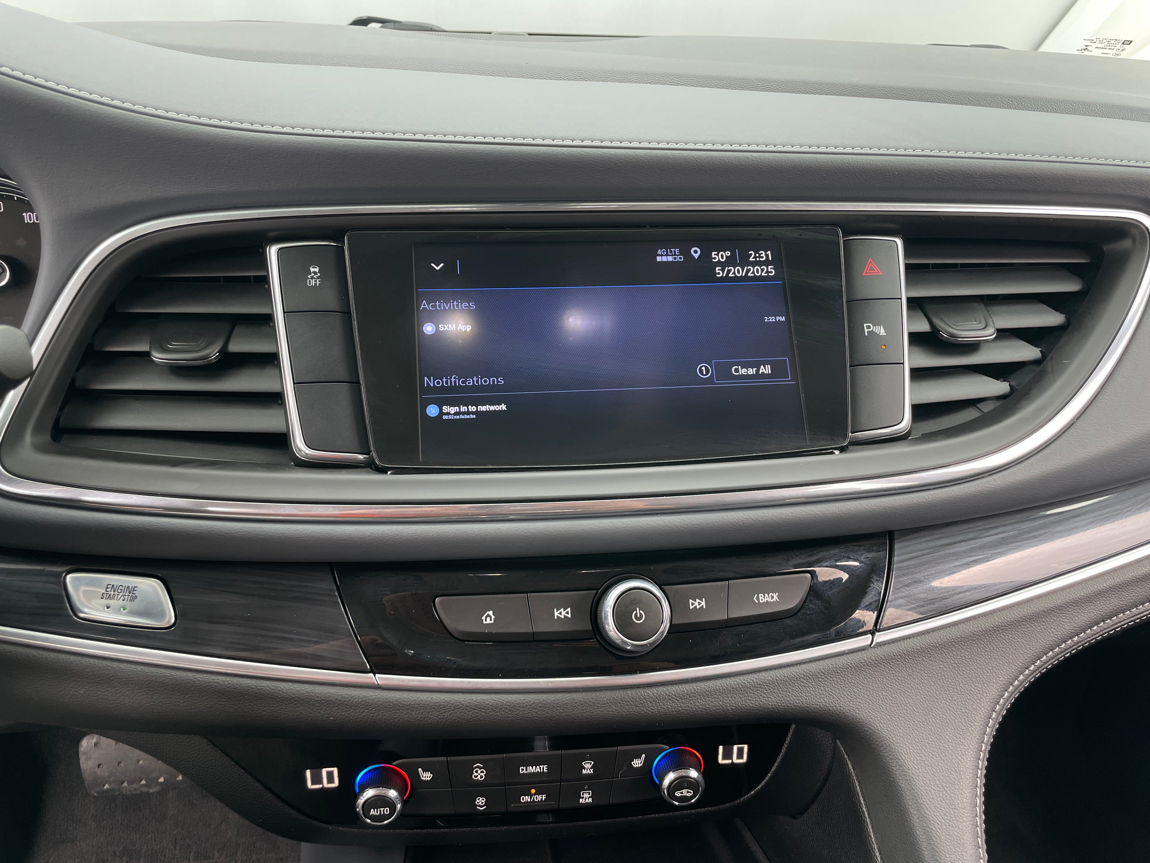 2020 Buick Enclave Essence 3