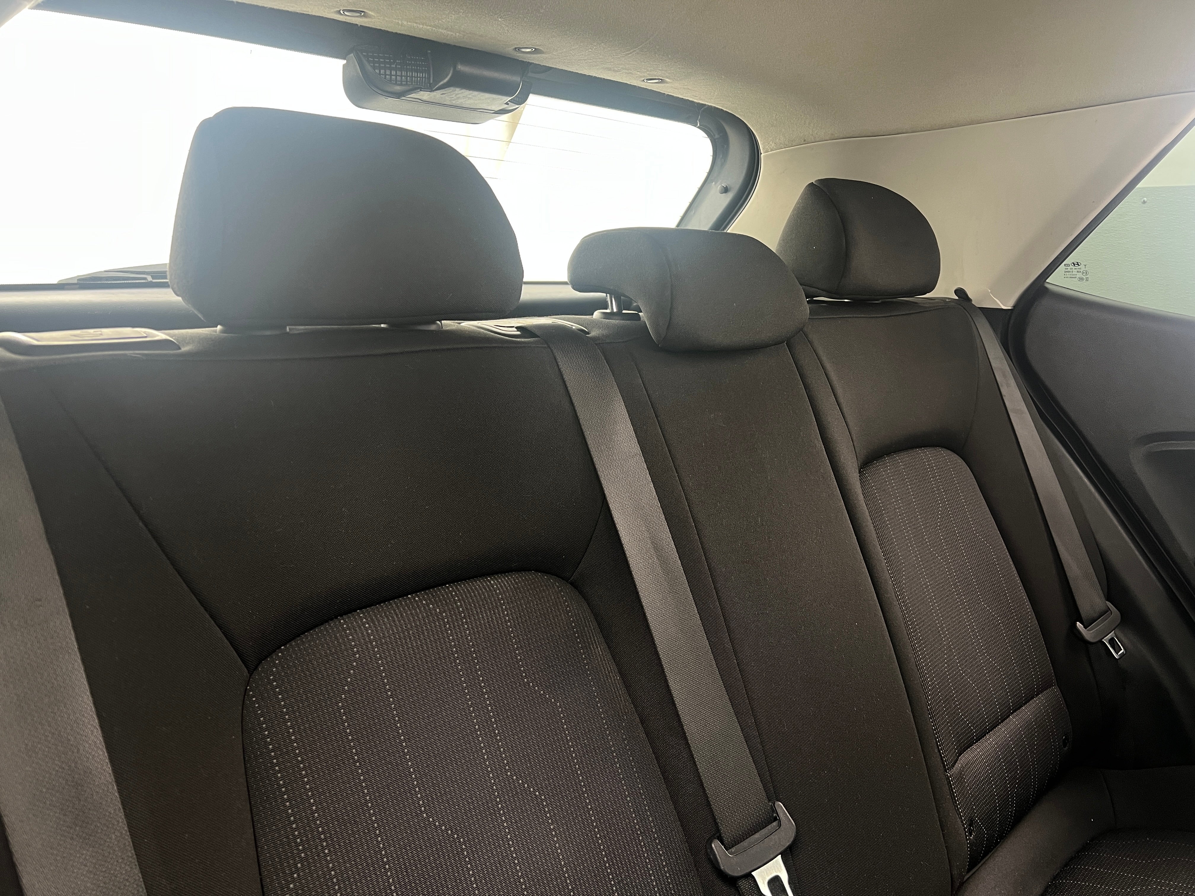 2022 Hyundai Venue SE 6