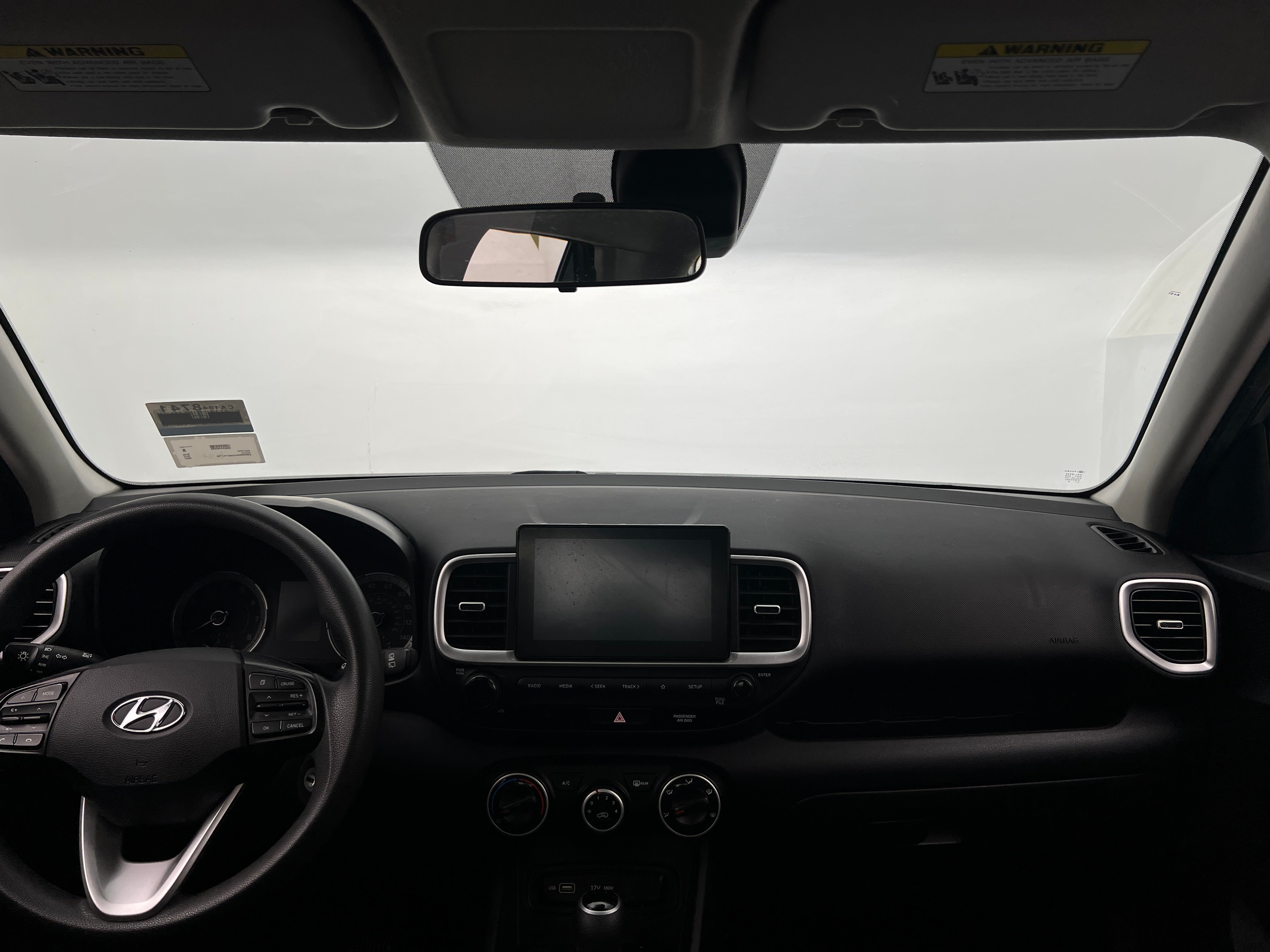 2022 Hyundai Venue SE 3