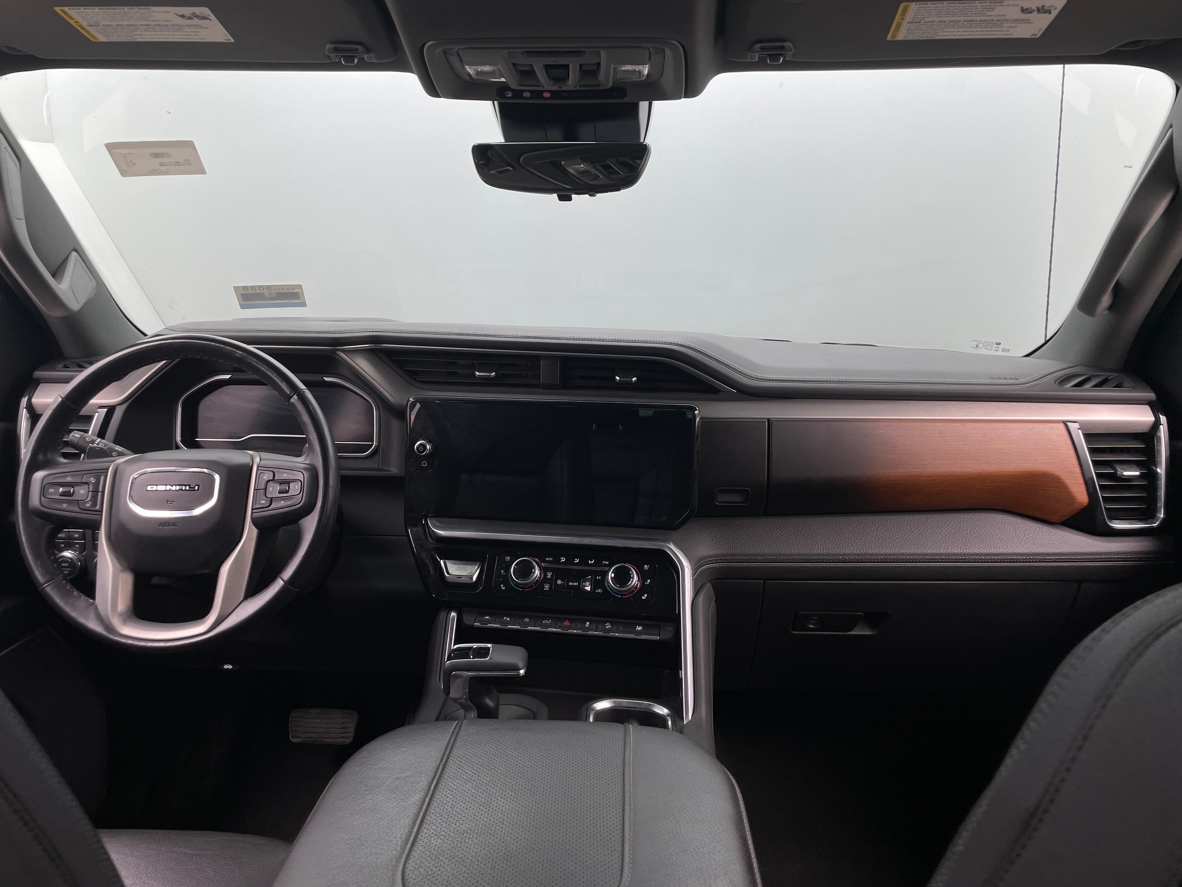 2023 GMC Sierra 1500 Denali 2