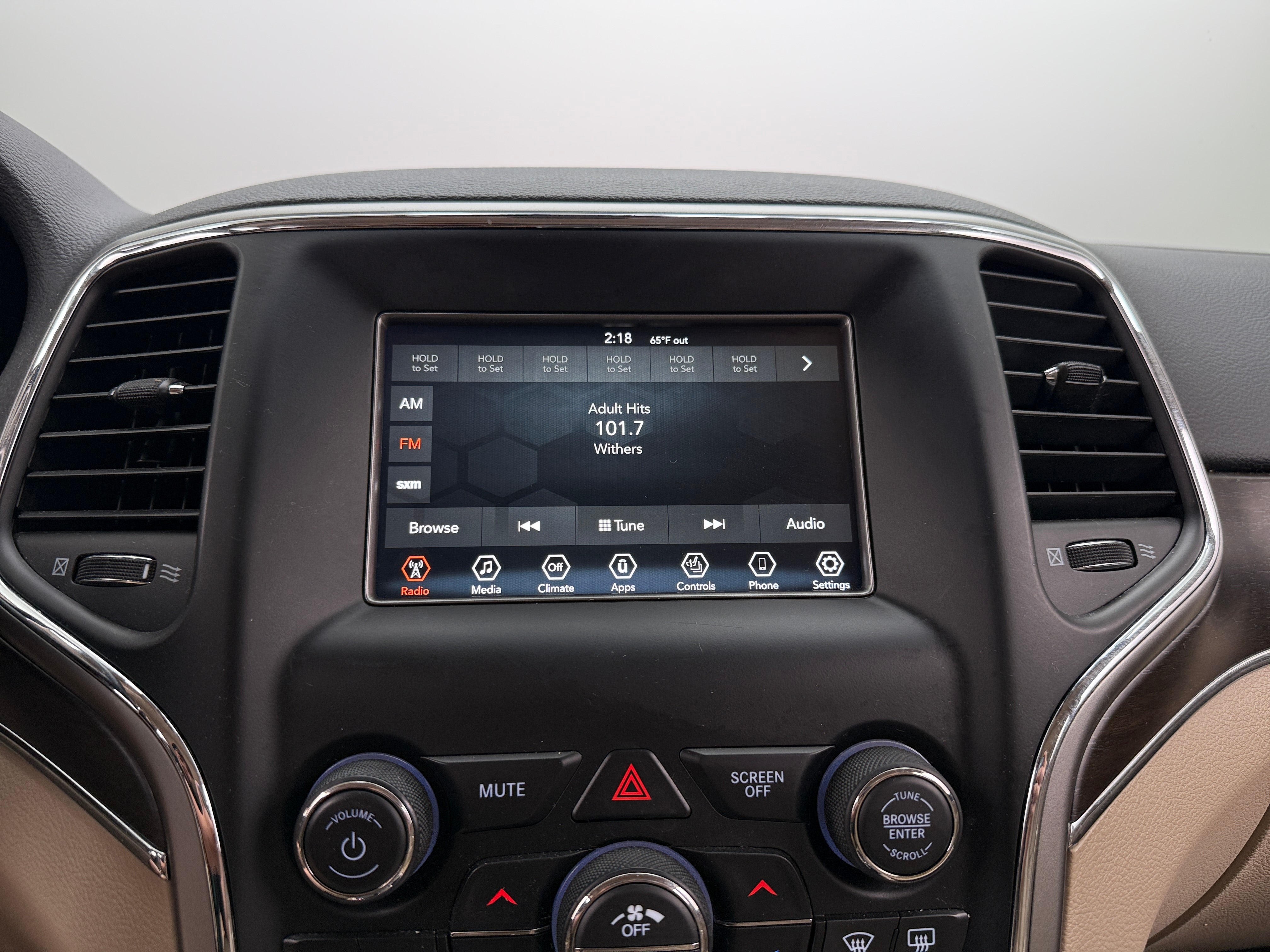 2018 Jeep Grand Cherokee Limited Edition 3