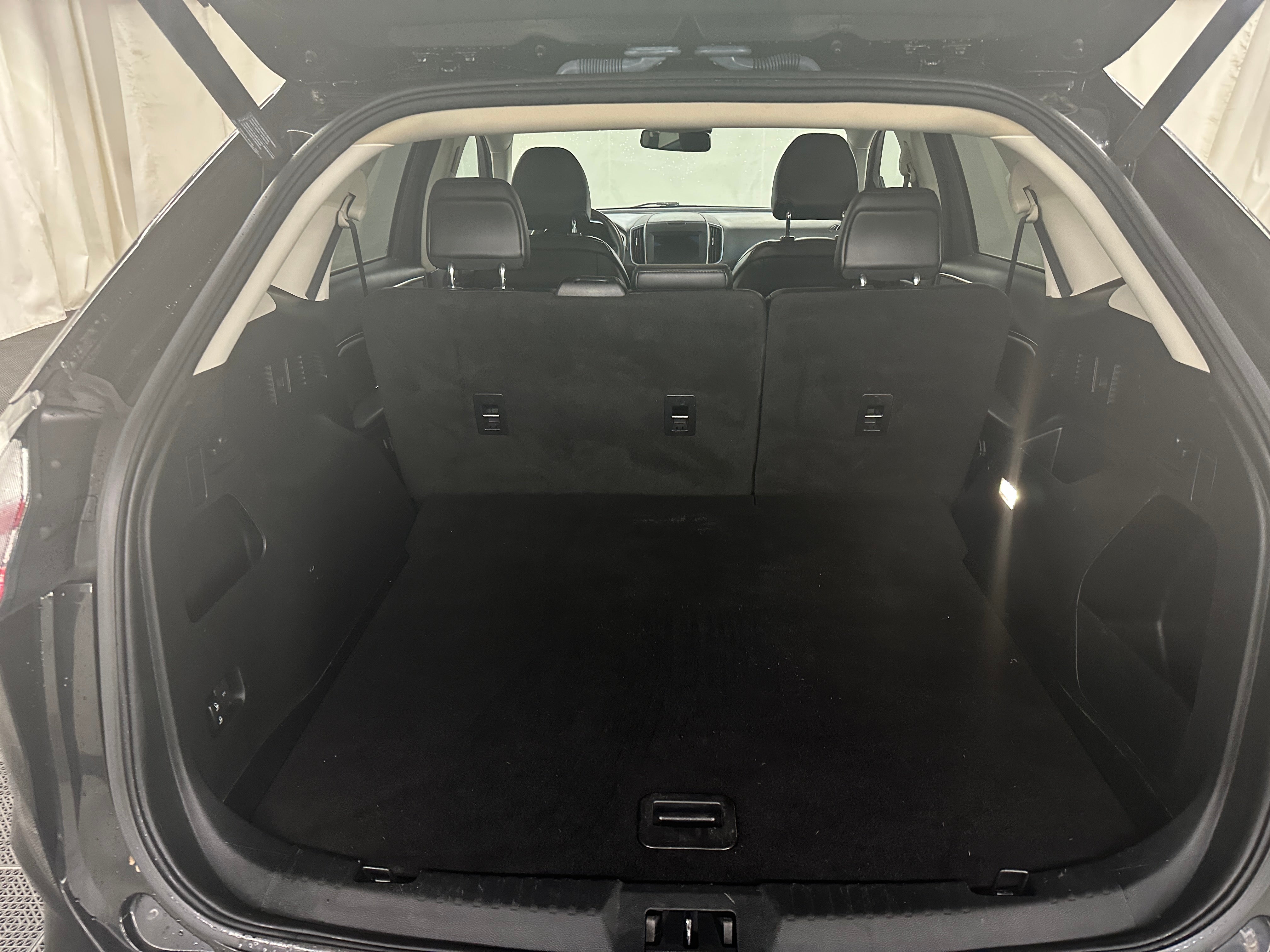 2019 Ford Edge SEL 7