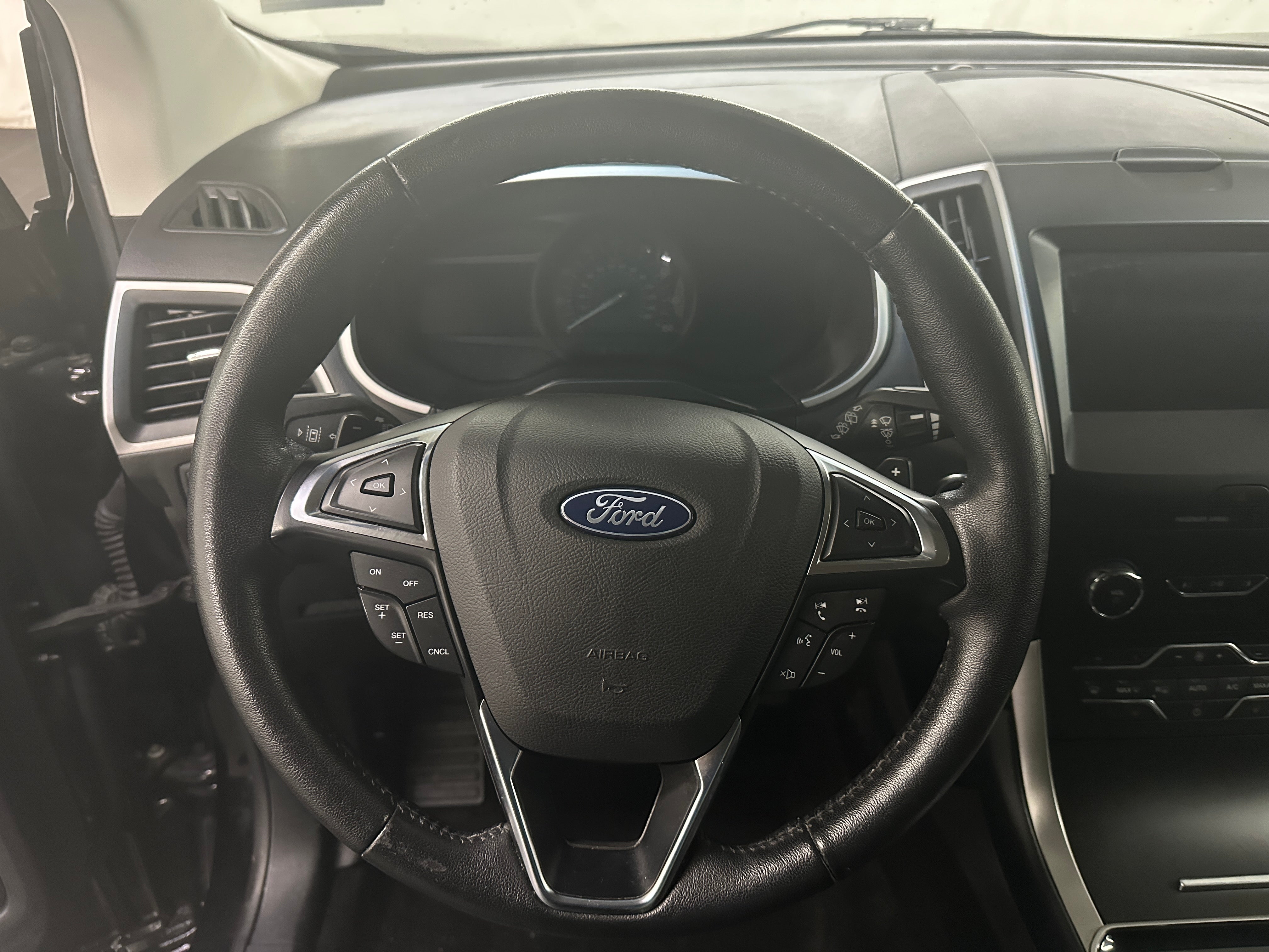 2019 Ford Edge SEL 5