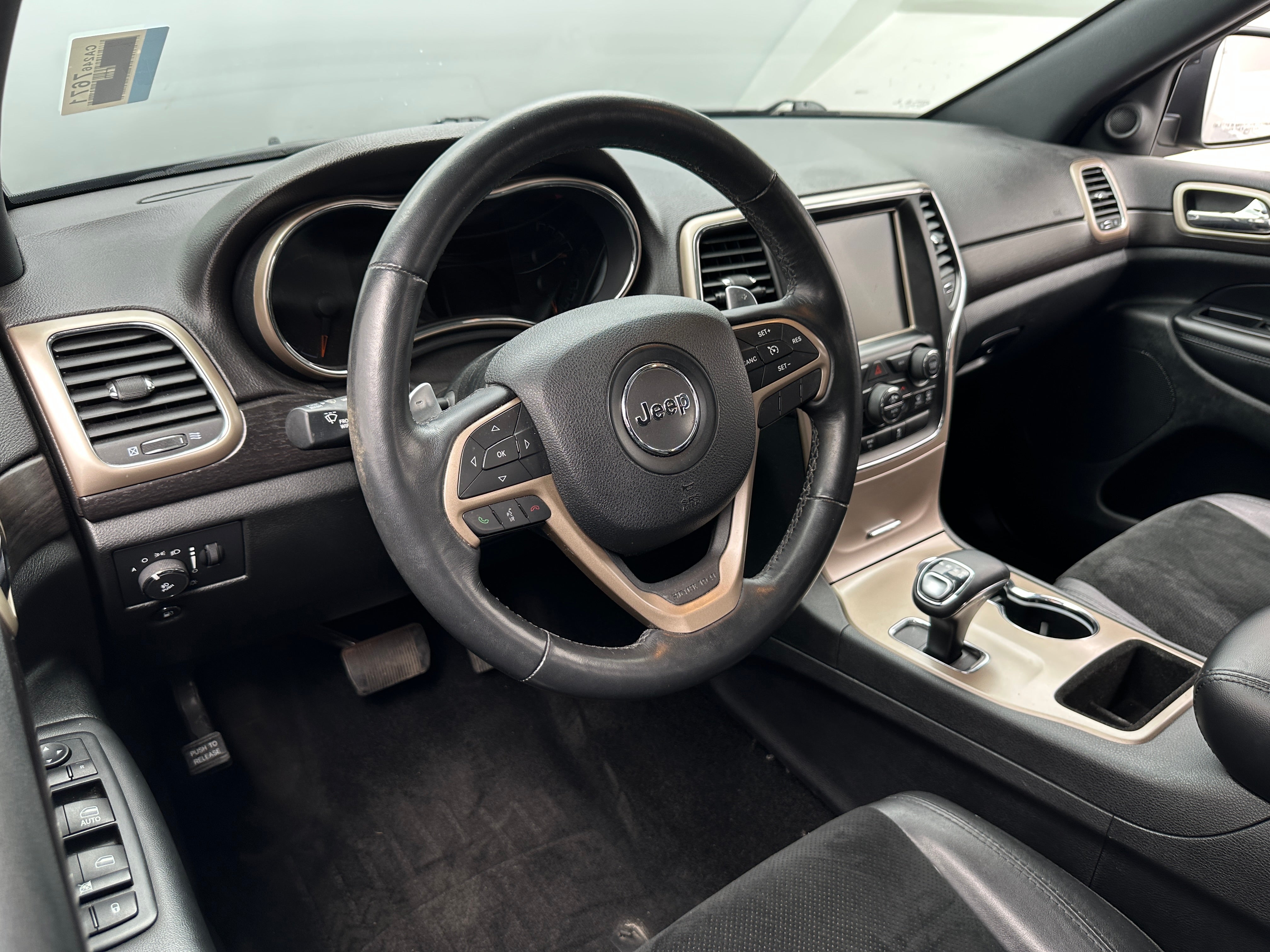 2015 Jeep Grand Cherokee Altitude 3