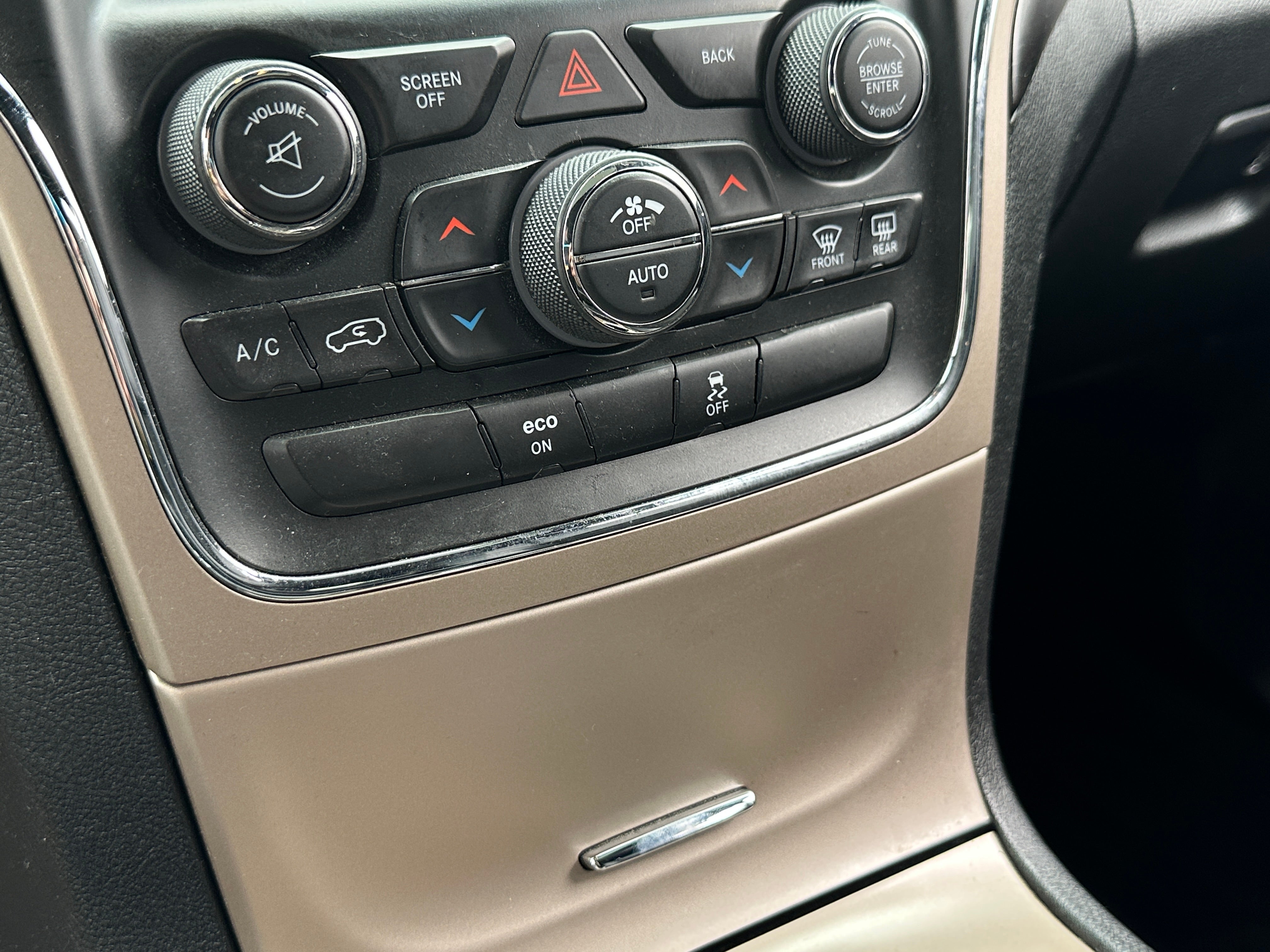 2015 Jeep Grand Cherokee Altitude 4