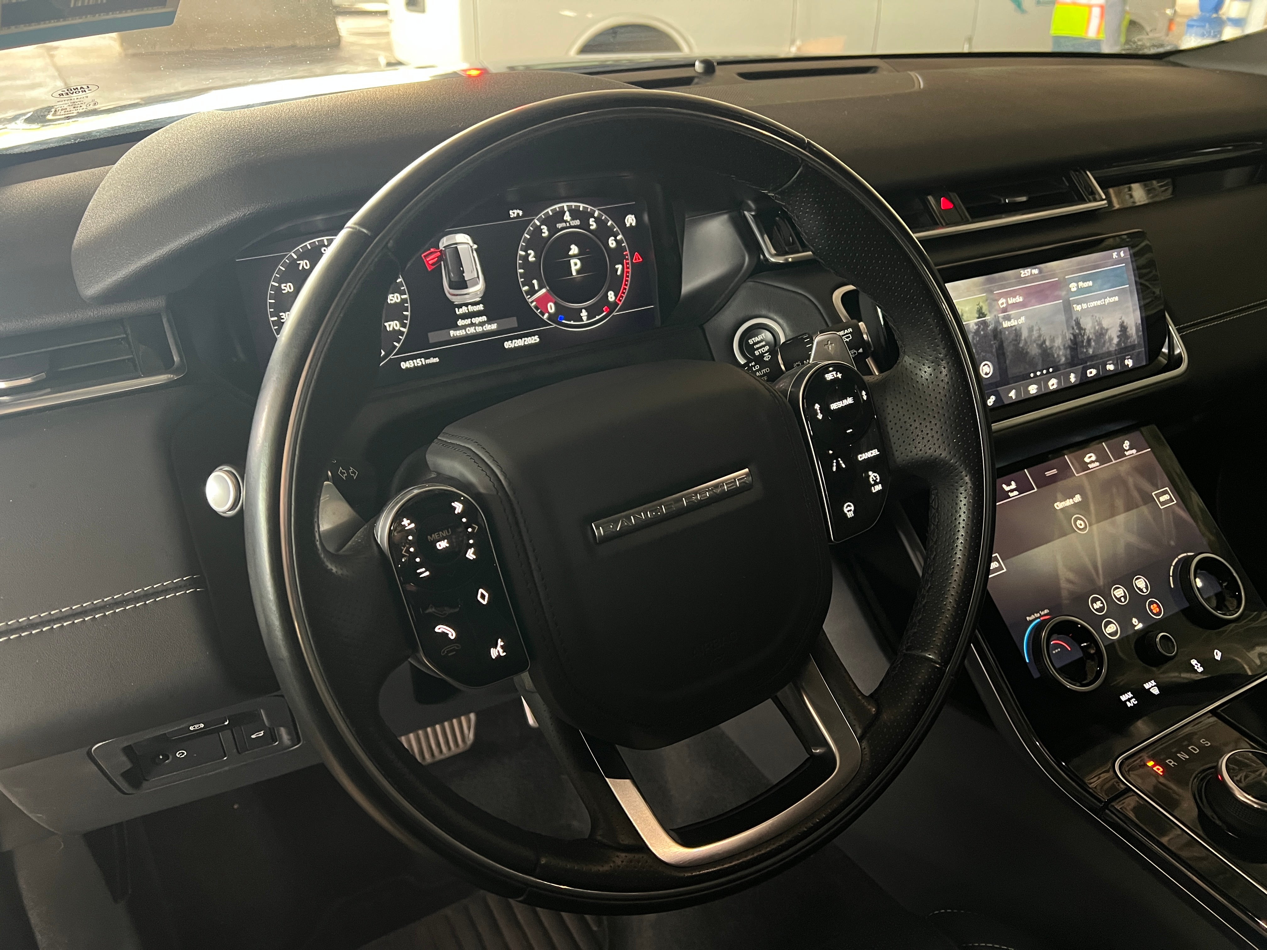 2018 Land Rover Range Rover Velar R-Dynamic HSE 4