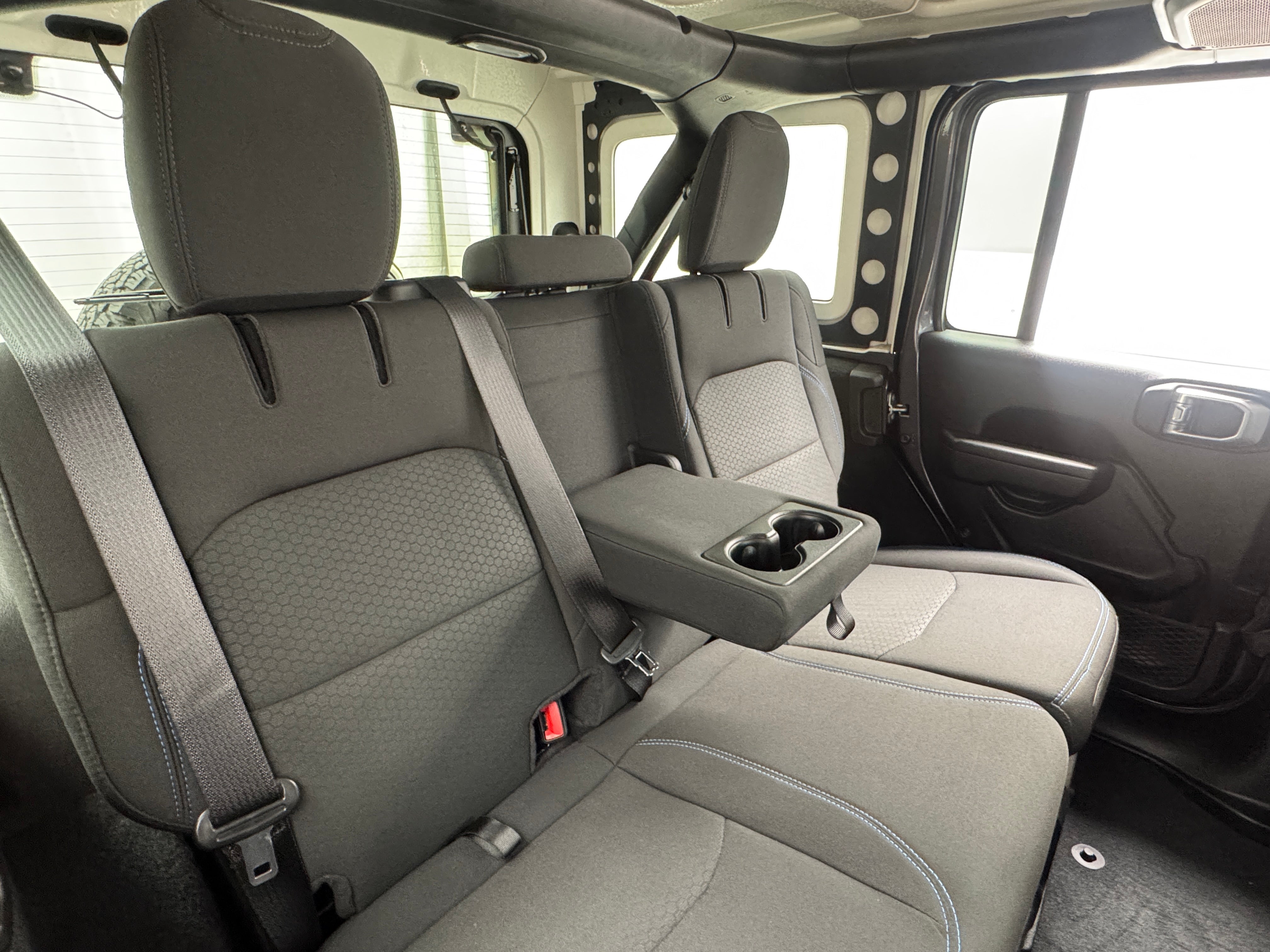 2022 Jeep Wrangler Unlimited Rubicon 4xe 6