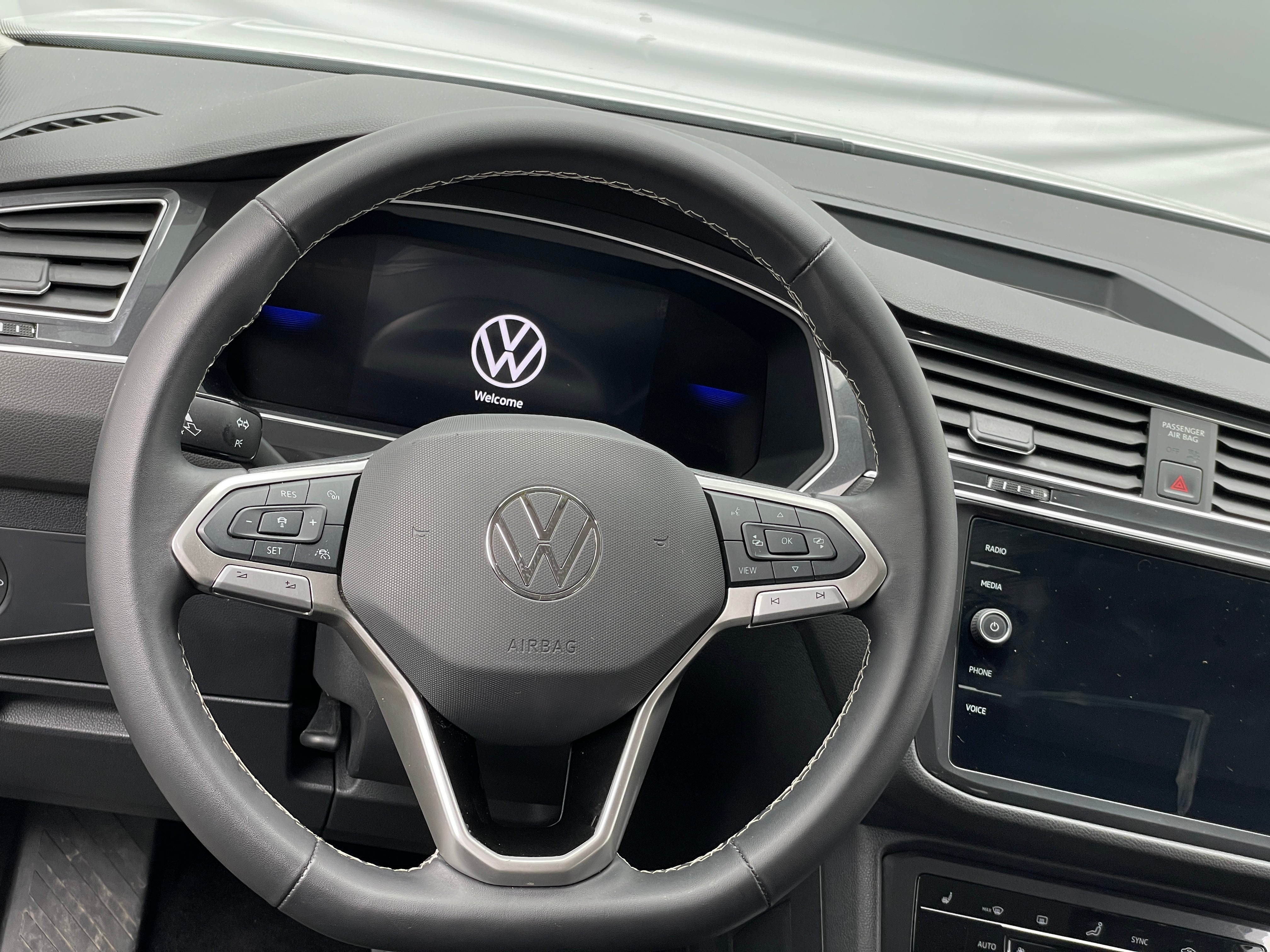 2024 Volkswagen Tiguan SE 4