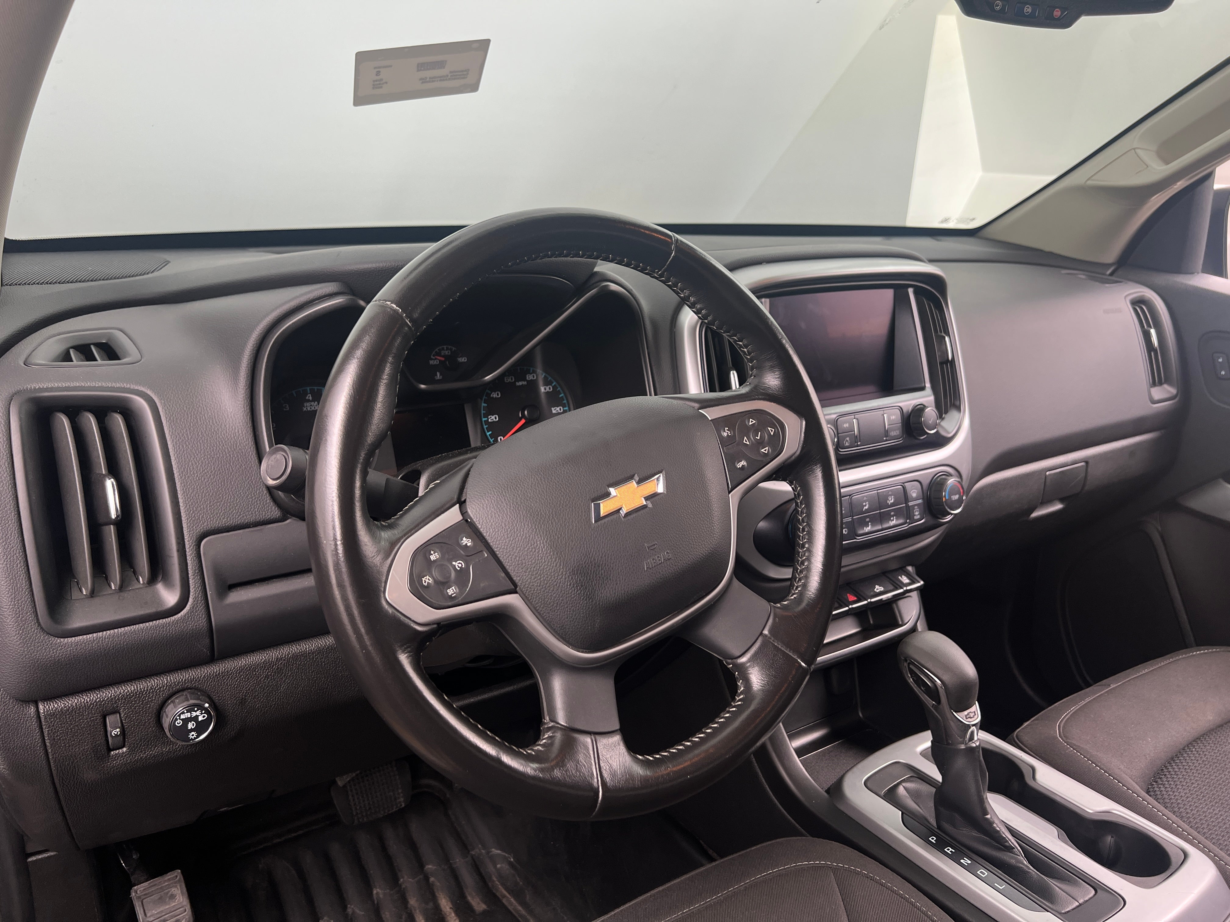 2022 Chevrolet Colorado LT 3