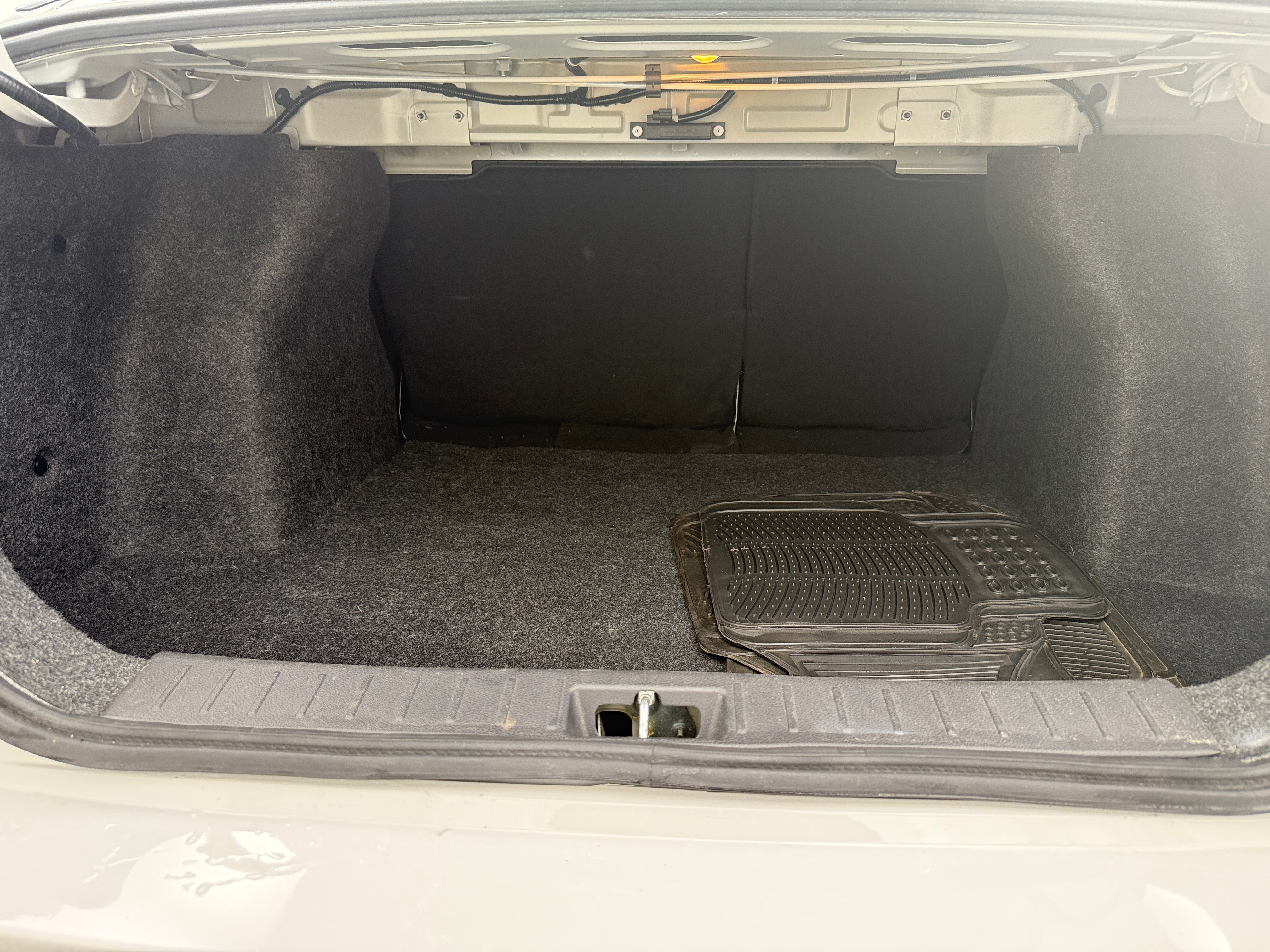 2021 Nissan Versa S 7
