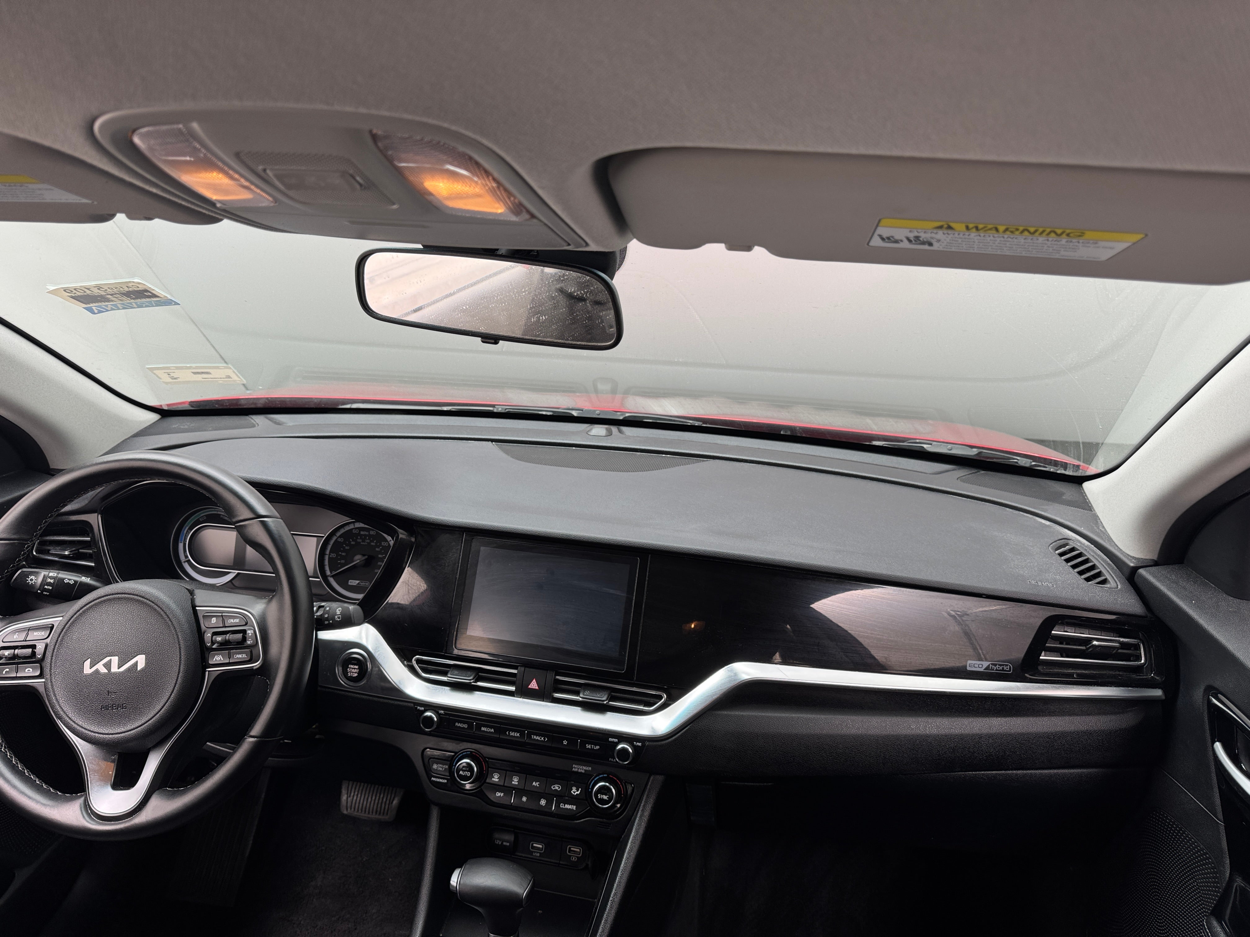 2022 Kia Niro LXS 3