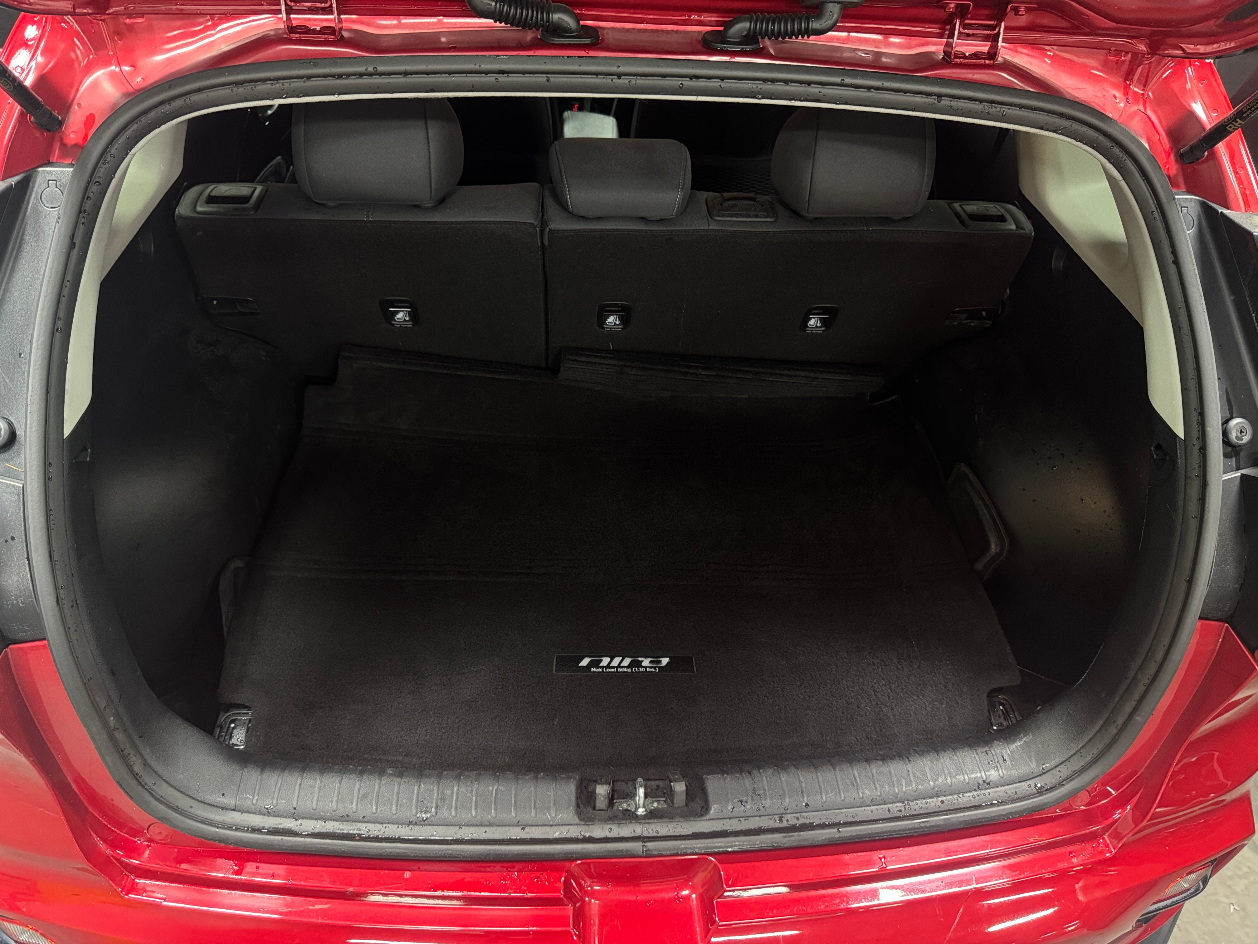 2022 Kia Niro LXS 7