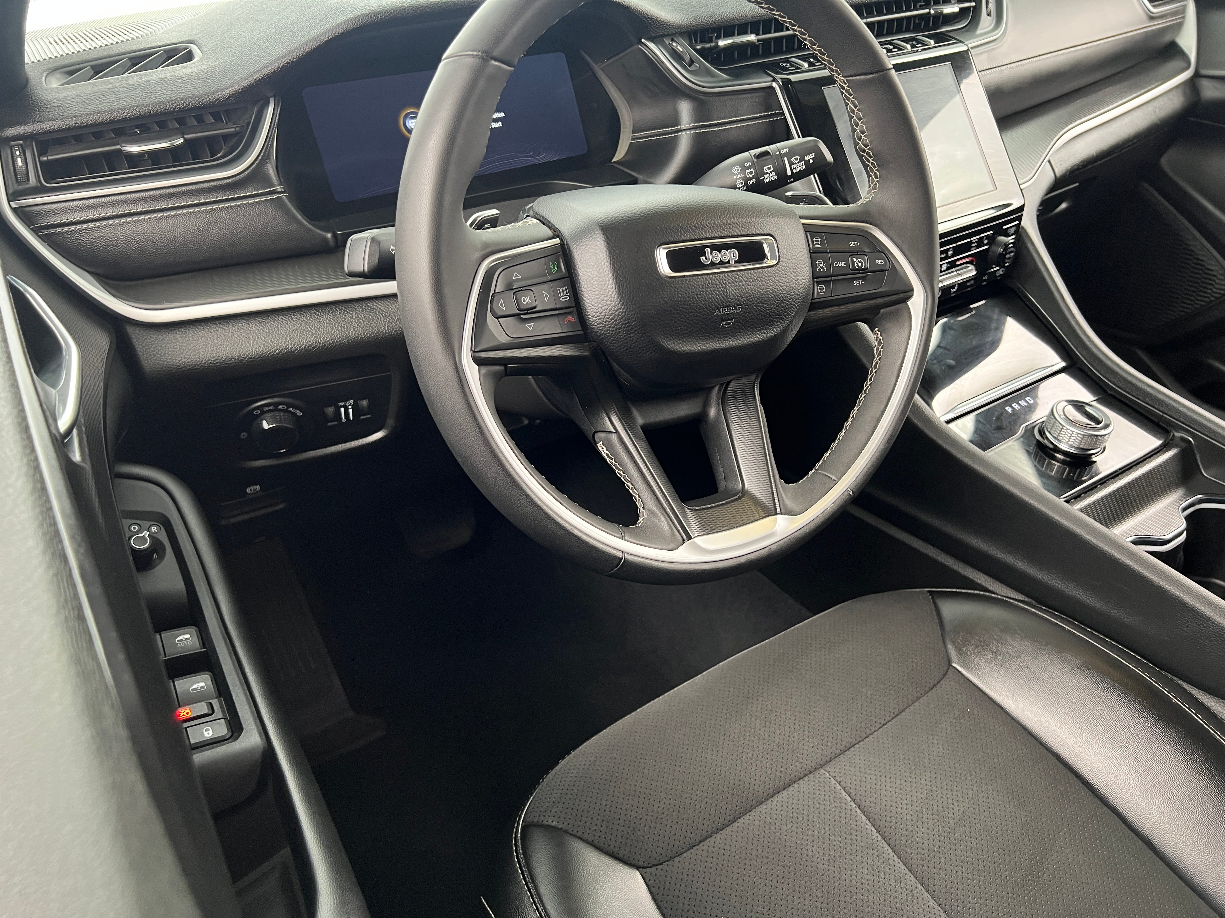 2024 Jeep Grand Cherokee L Altitude 2