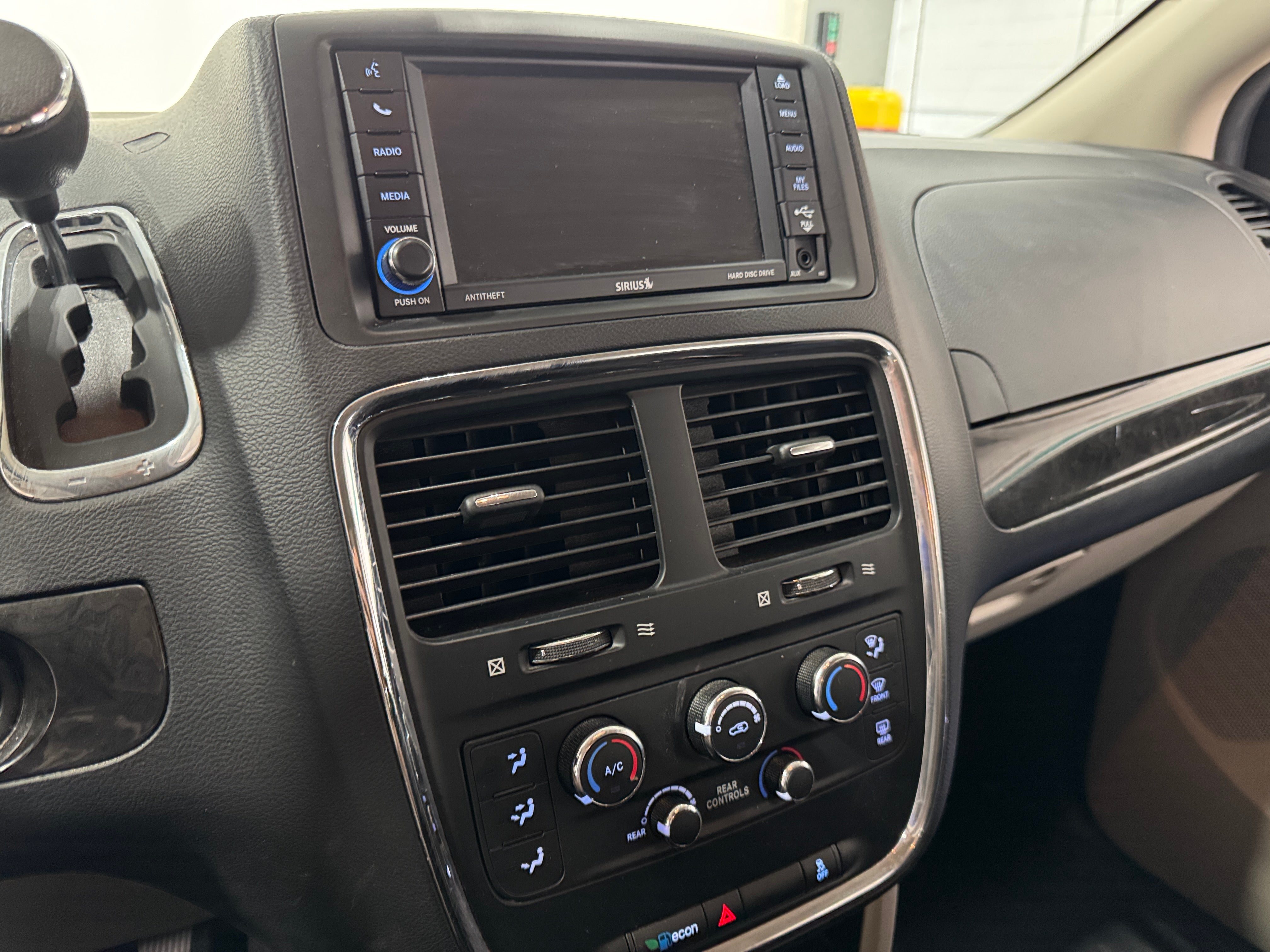 2018 Dodge Grand Caravan SE 4