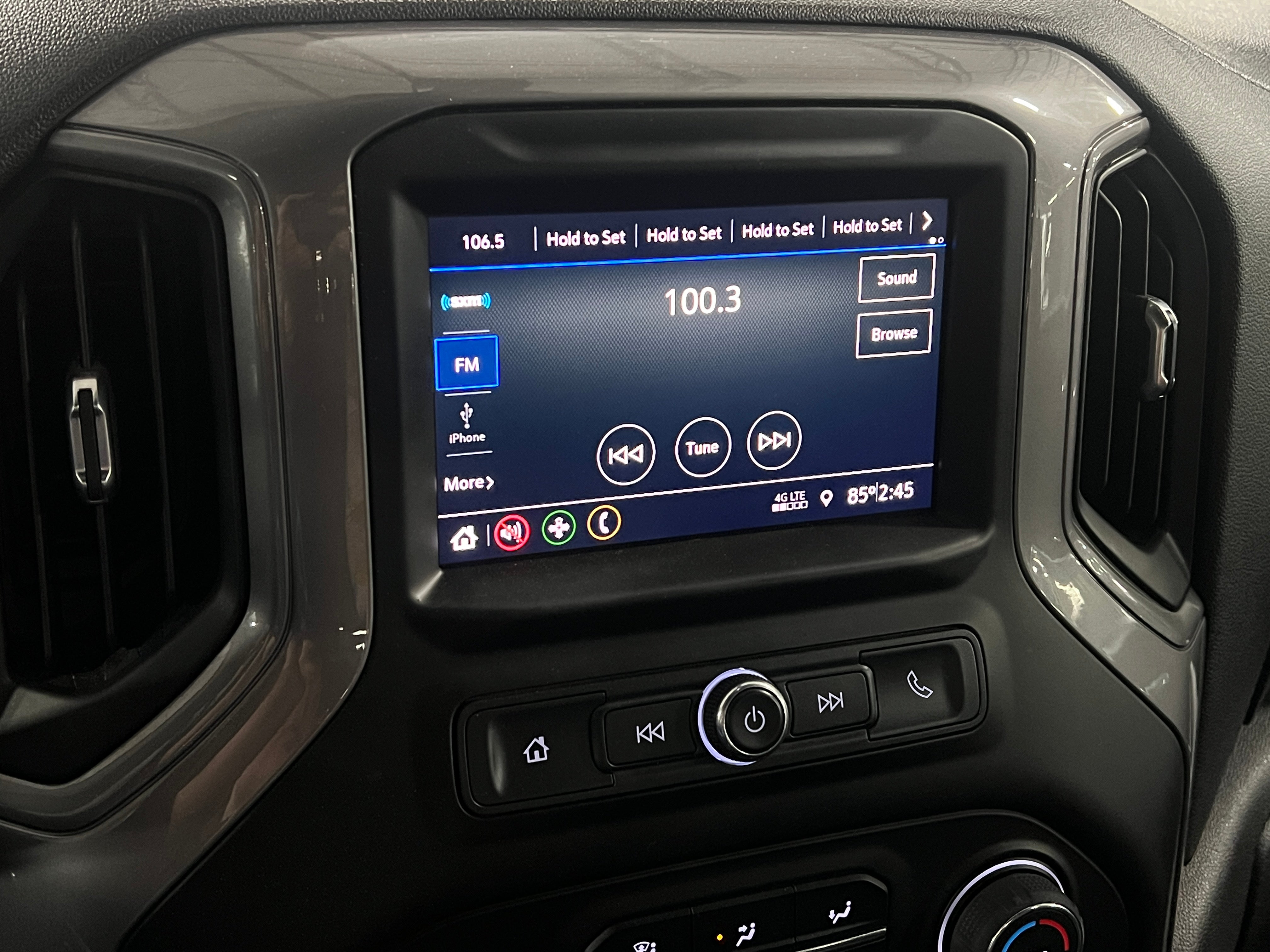 2021 Chevrolet Silverado 1500 Custom 4