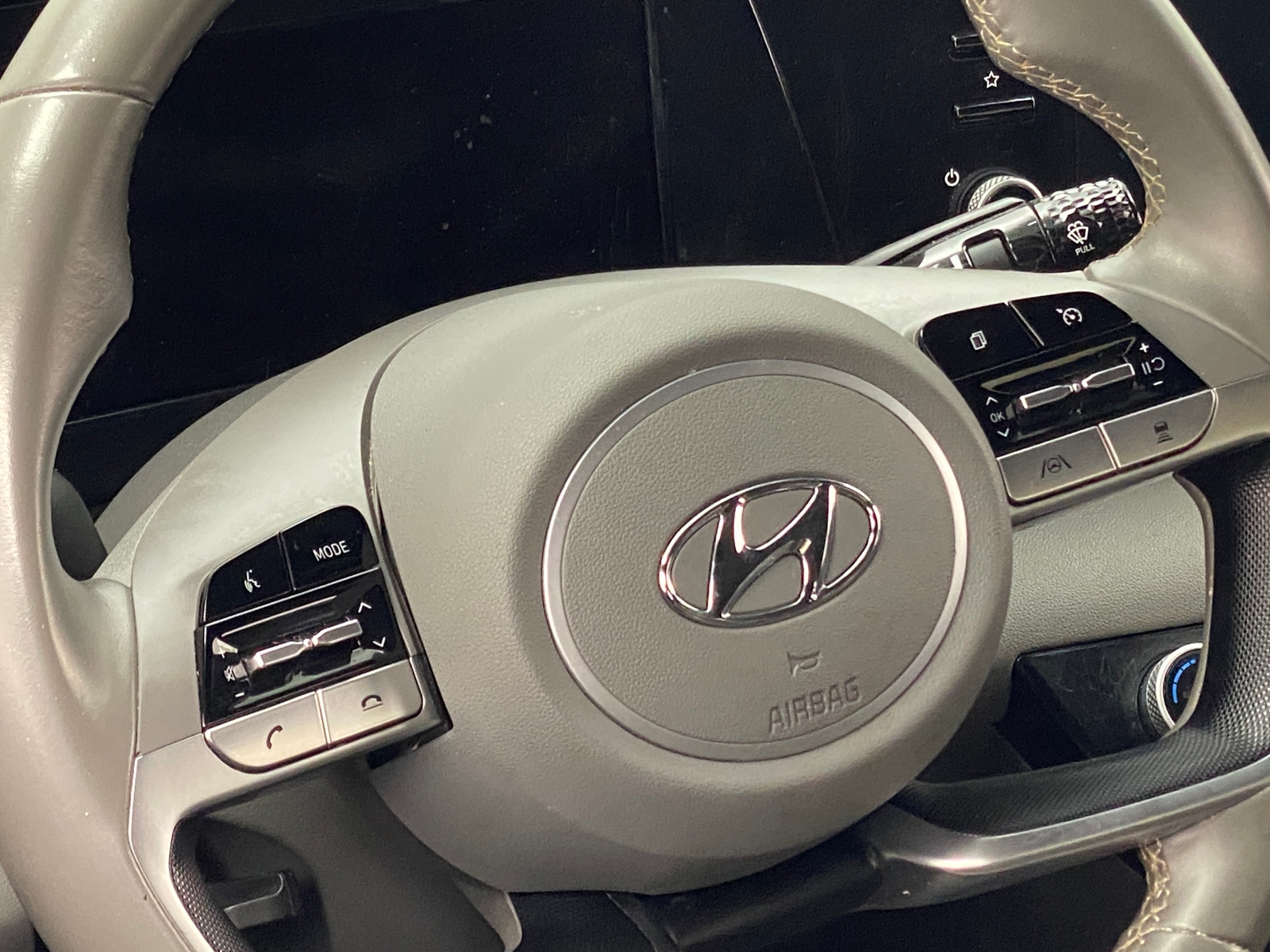 Thumbnail: 2021 Hyundai Elantra - 5